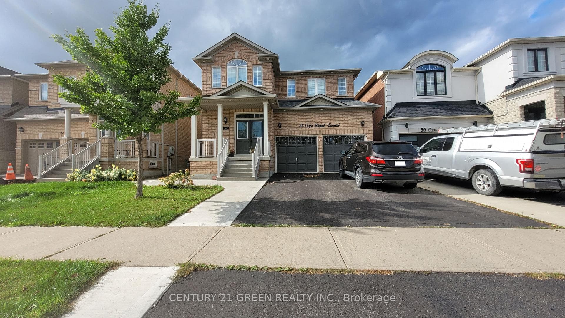 54 Cape Dorset Crescent, Brampton, ON L6R 3L2 - Photo 1