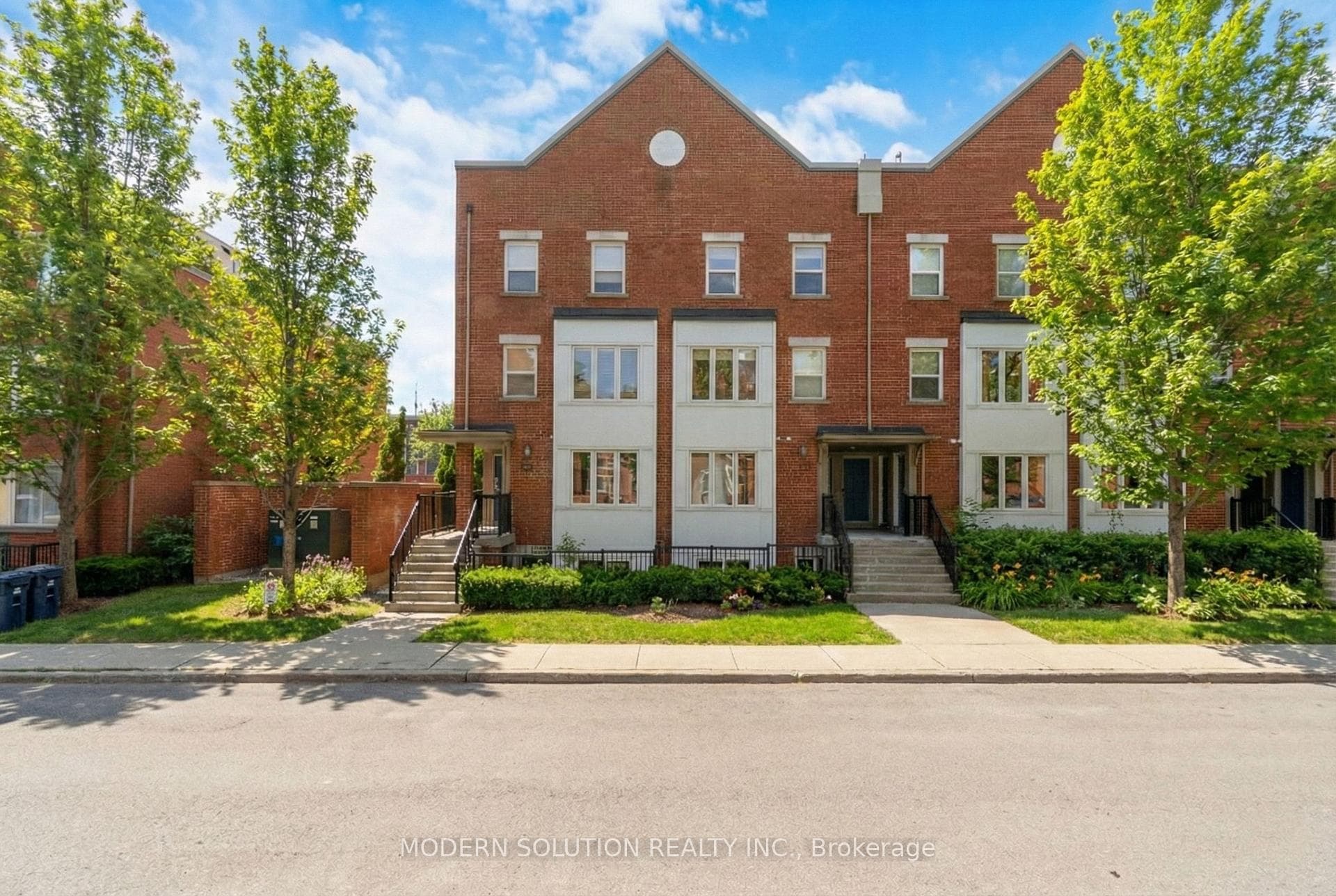 70 Munro Street Unit 3, Riverdale / Leslieville, ON M4M 2S9 - Photo 1