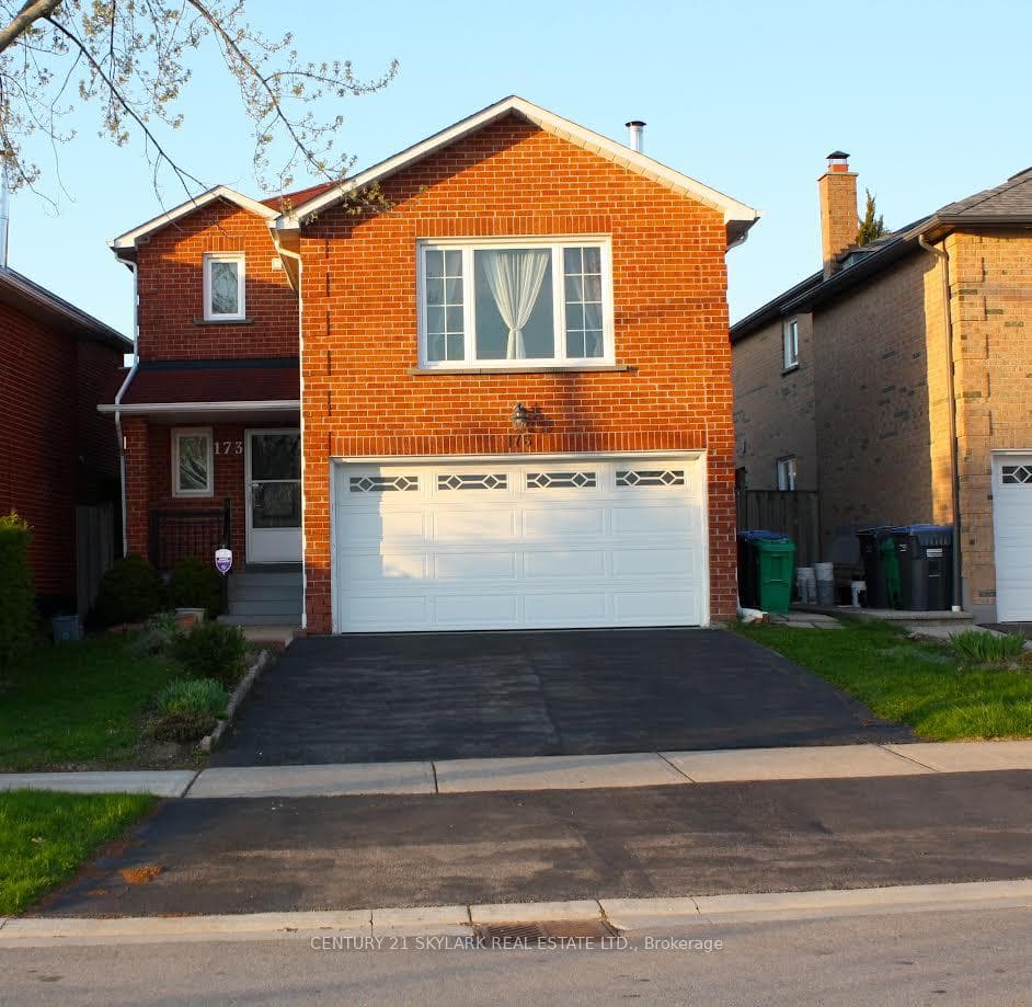 173 Lech Walesa Drive, Mississauga, ON L5B 3H1 - Photo 1
