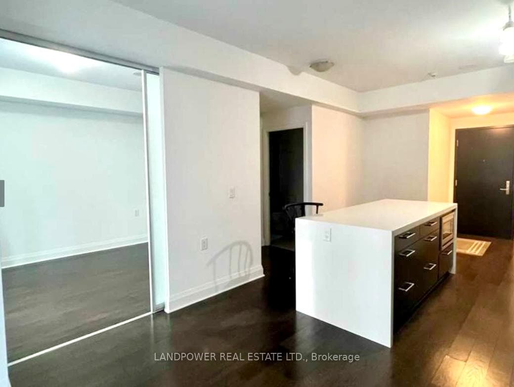 1080 Bay Street Unit 611, Downtown Toronto / Waterfront, ON M5S 0A5 - Photo 1