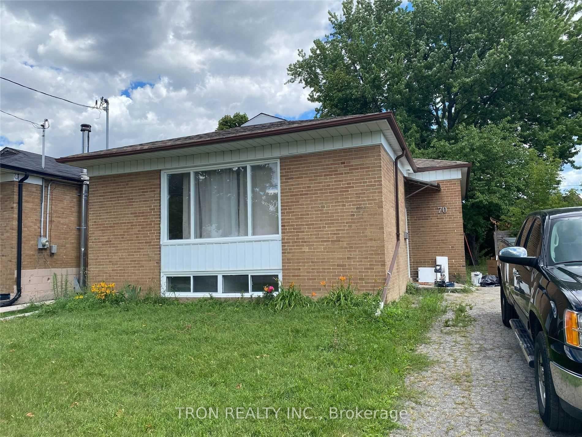 70 Courton Drive Unit Unit 2, Dorset Park / Kennedy Park, ON M1R 1K8 - Photo 1