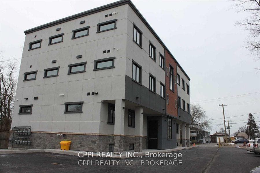57 Minto Street Unit 301, Port Colborne, ON L3K 0B4 - Photo 1