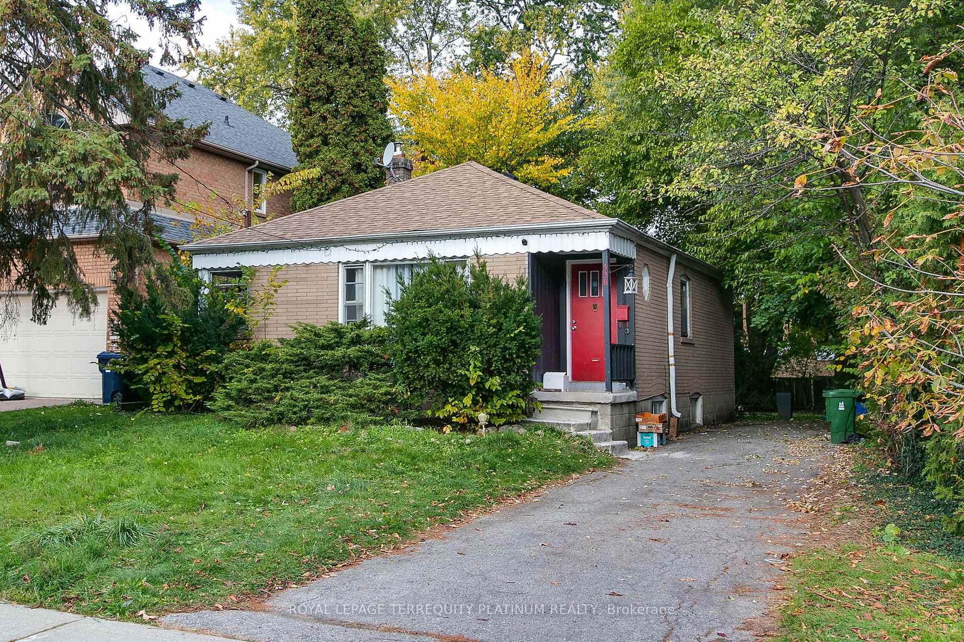 336 Hillcrest Avenue, Willowdale / Newtonbrook, ON M2N 3P6 - Photo 1