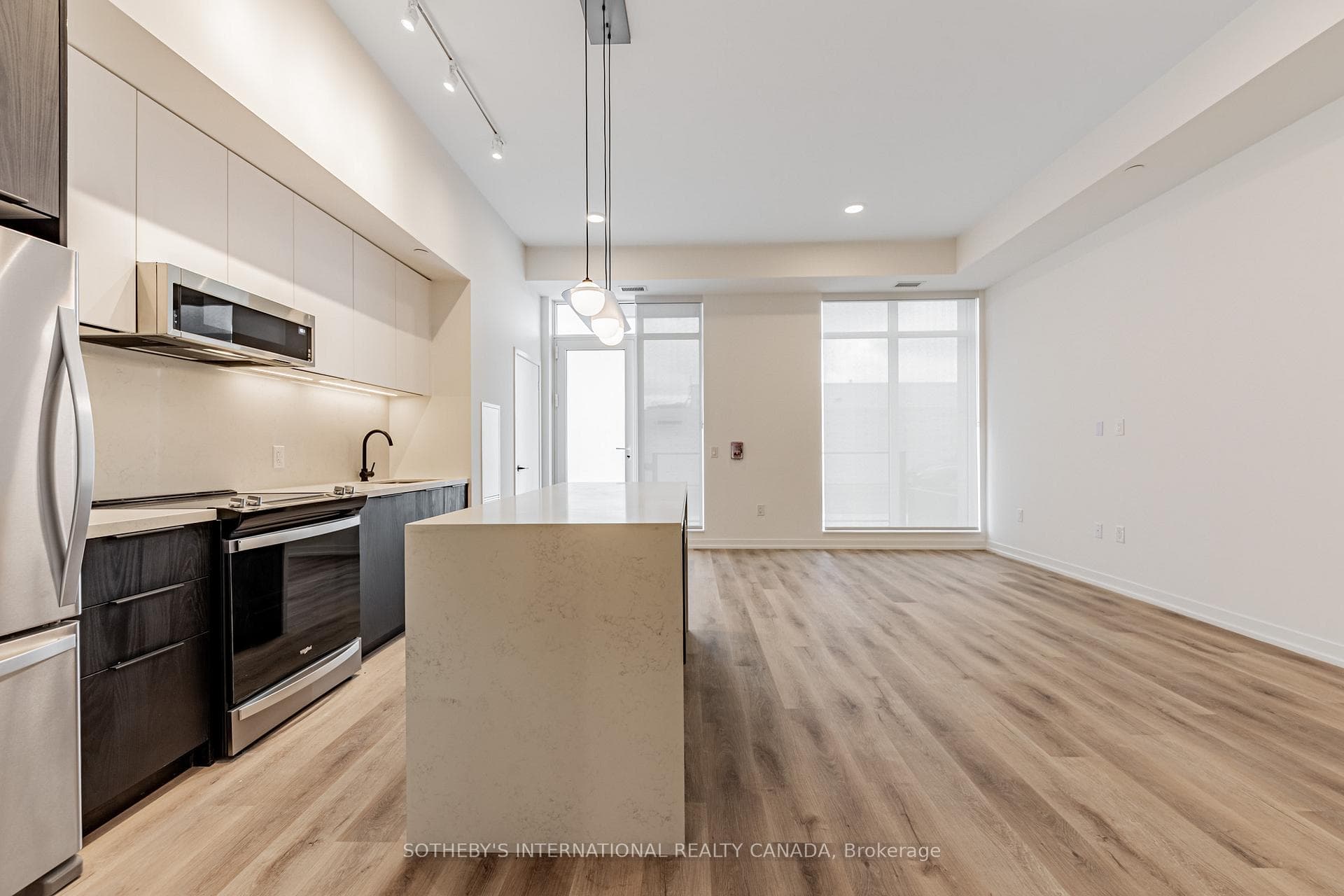 31 York Garden Way Unit 104, York / Weston, ON M6A 2V1 - Photo 1