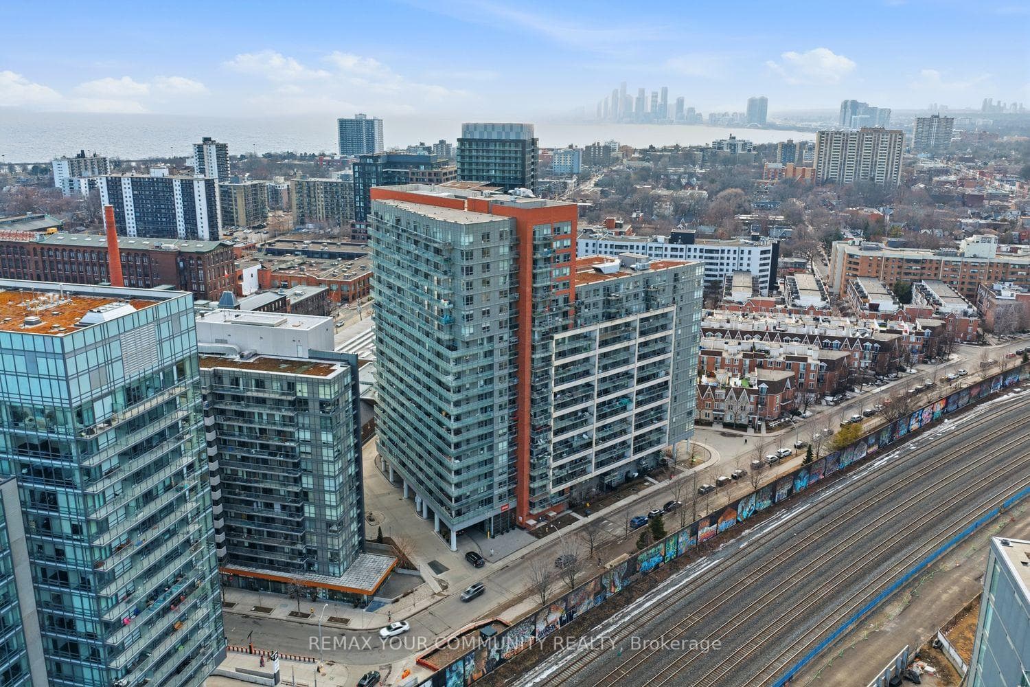 38 Joe Shuster Way Unit 1526, High Park / Junction / Roncesvalles, ON M6K 0A5 - Photo 1