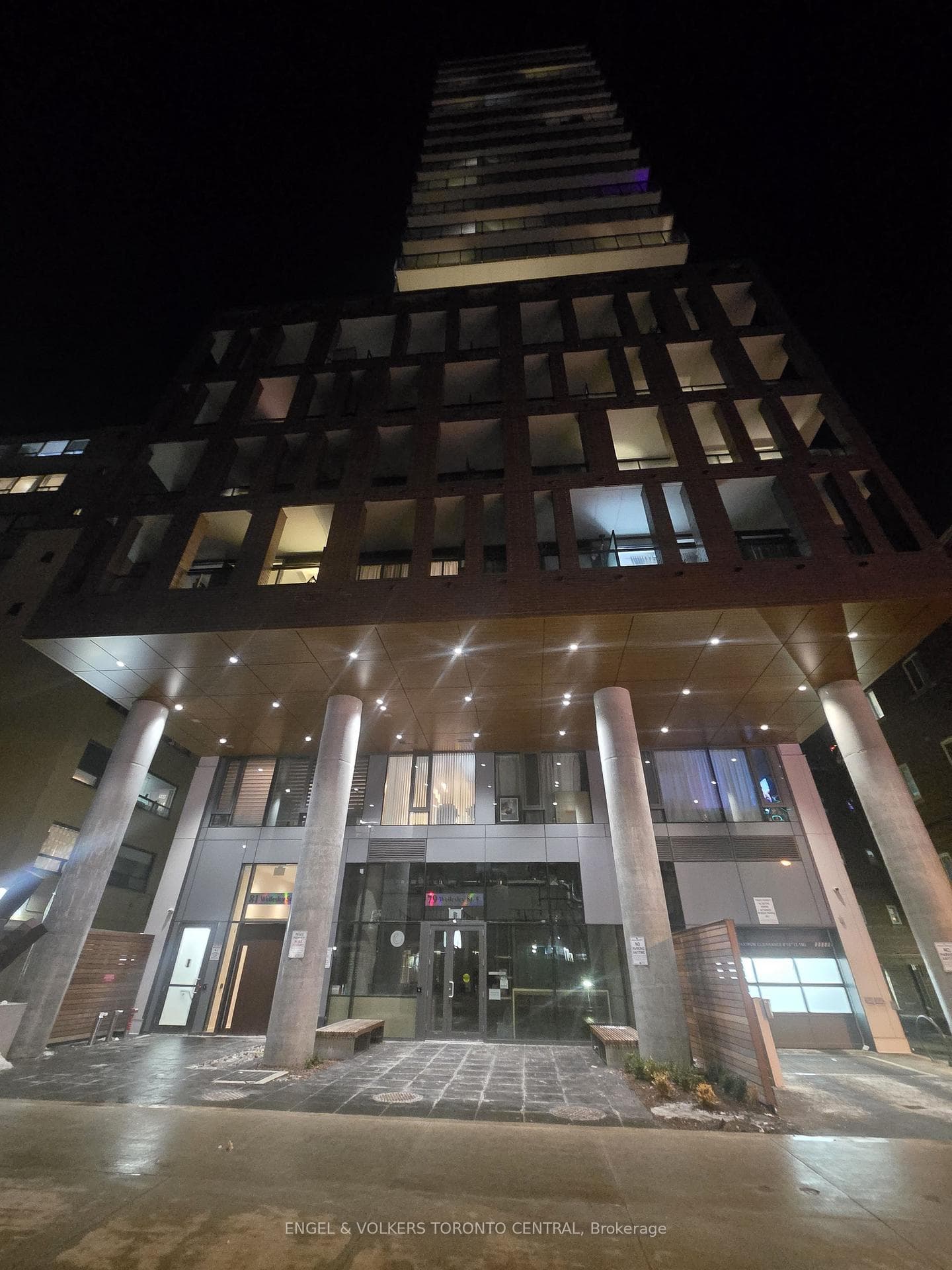 81 Wellesley Street Unit 2503, Regent Park / Cabbagetown / St. James Town, ON M4Y 0C5 - Photo 1