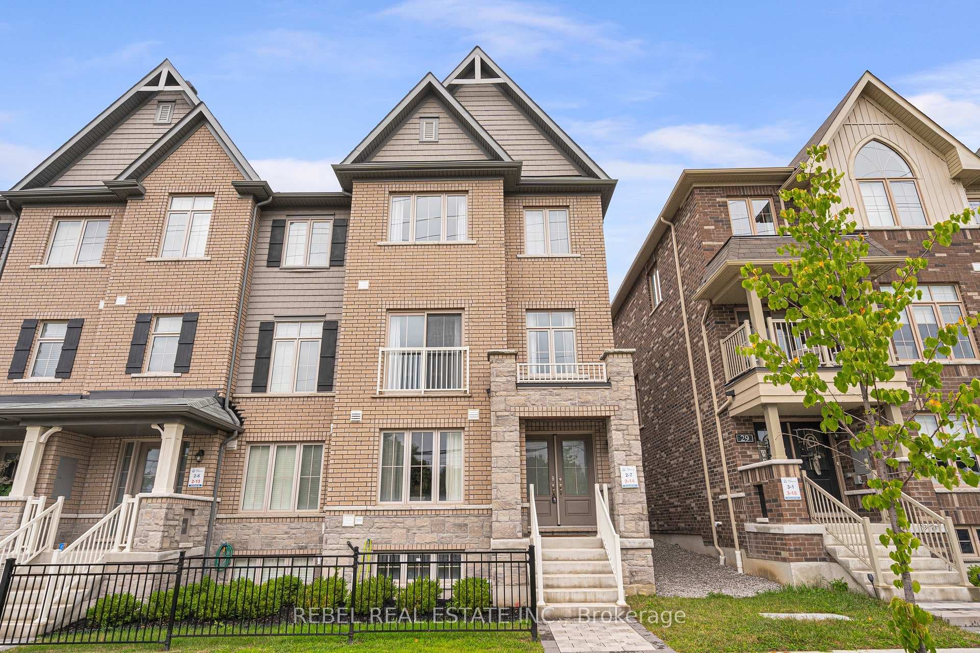 27 Porcelain Way, Whitby, ON L1R 0R6 - Photo 1