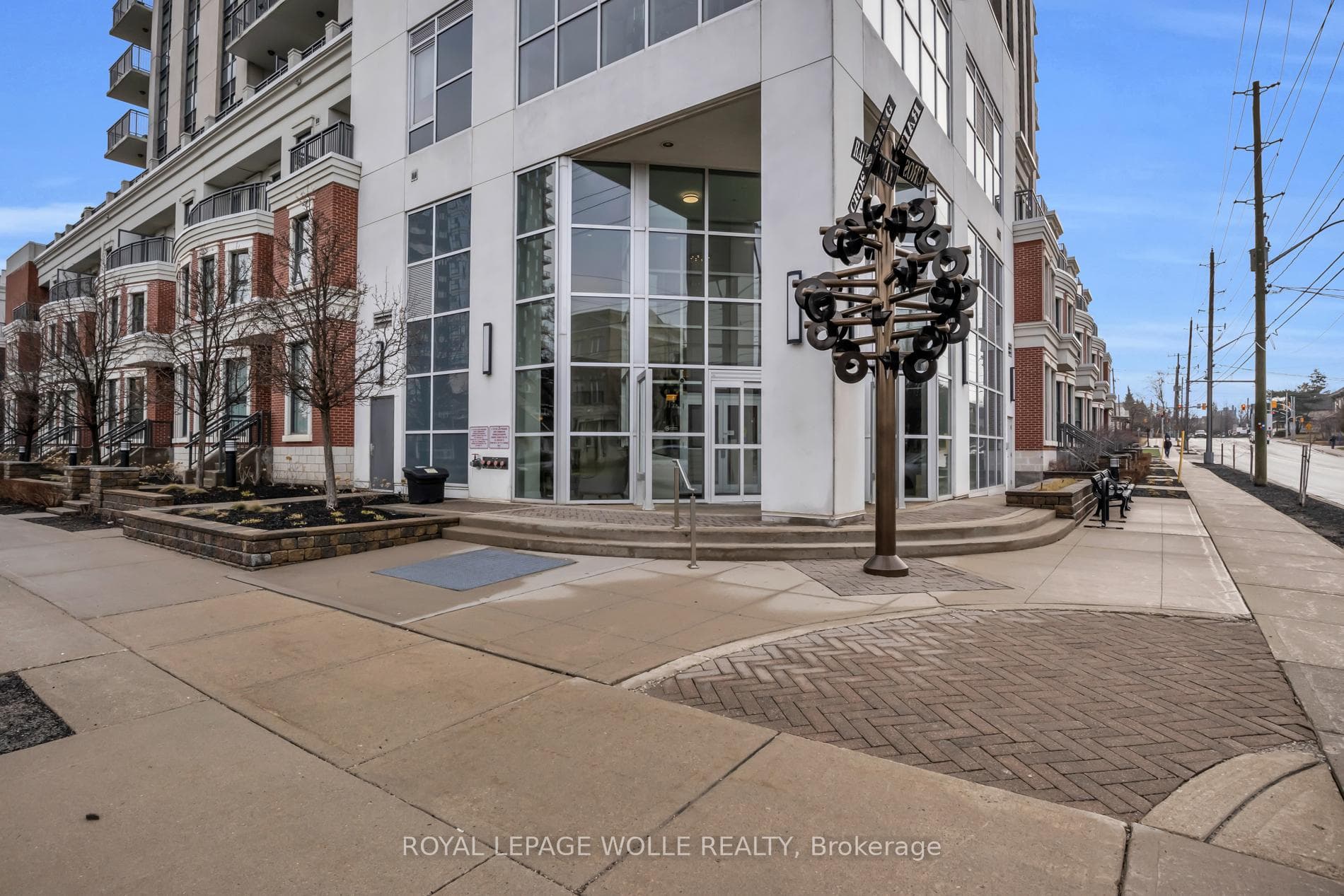 144 Park Street Unit 904, Waterloo, ON N2L 0B6 - Photo 1