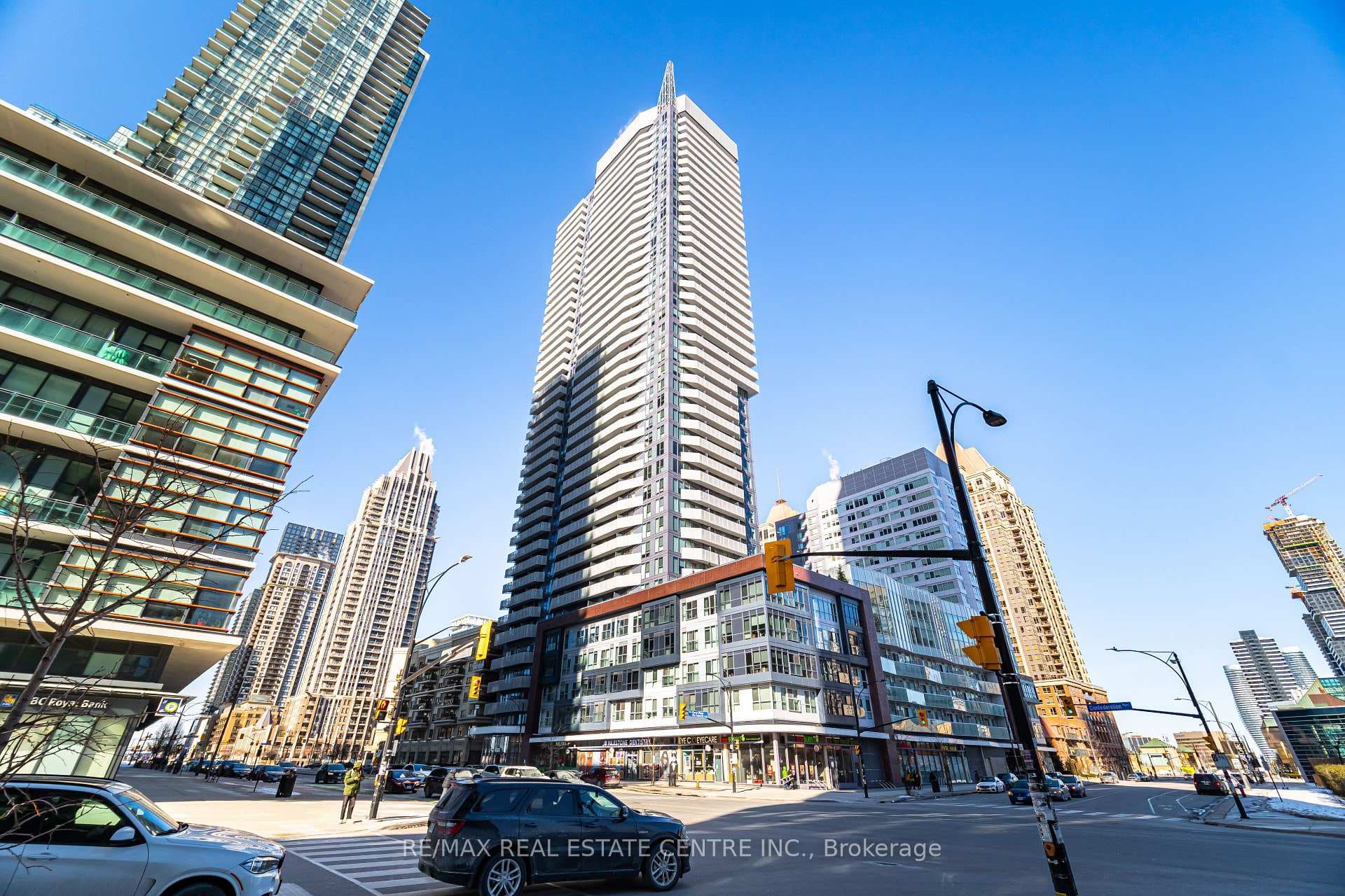 4065 Confederation Parkway Unit 4302, Mississauga, ON L5B 0L4 - Photo 1
