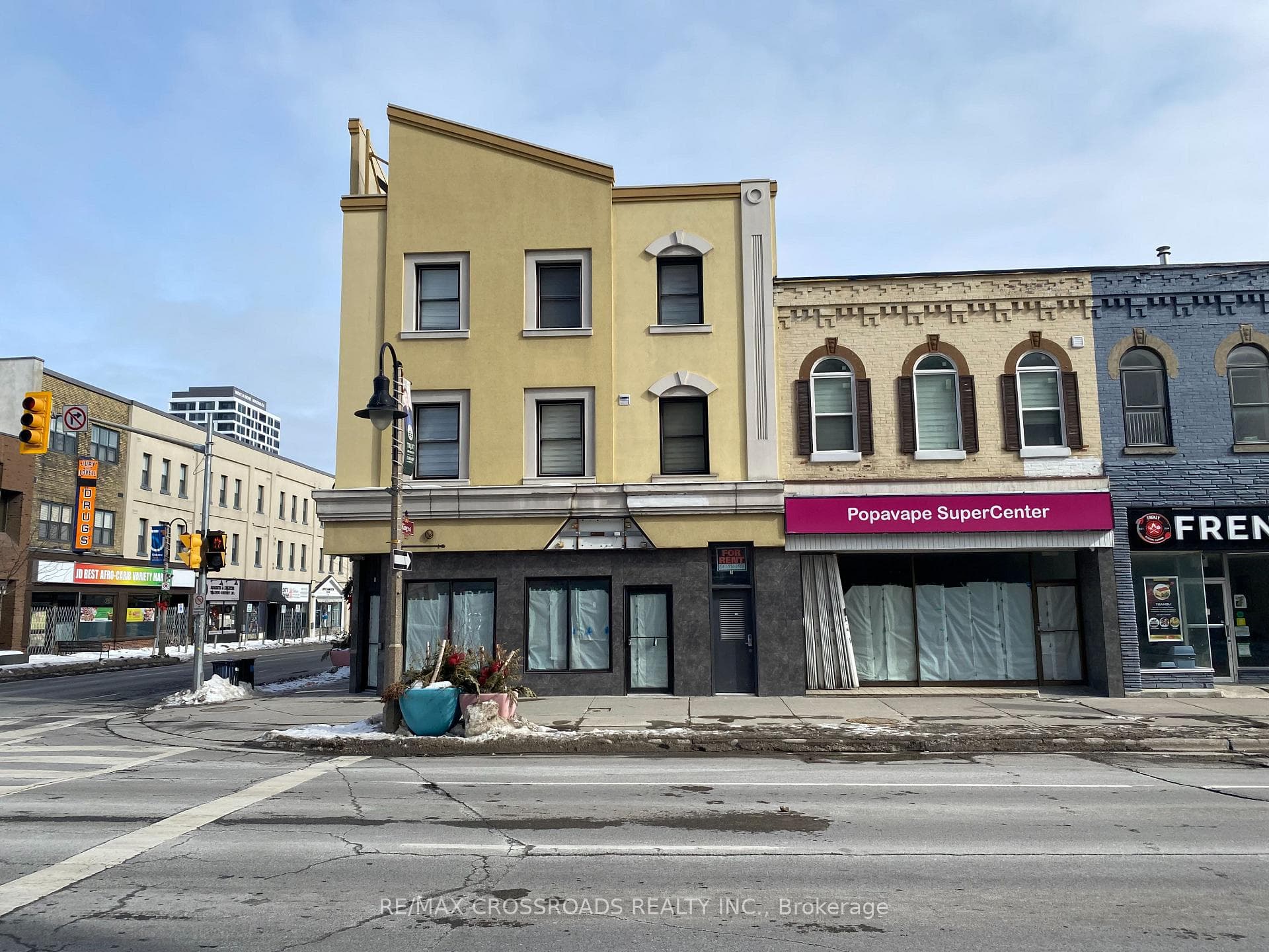 5 Simcoe Street, Oshawa, ON L1H 4G1 - Photo 1