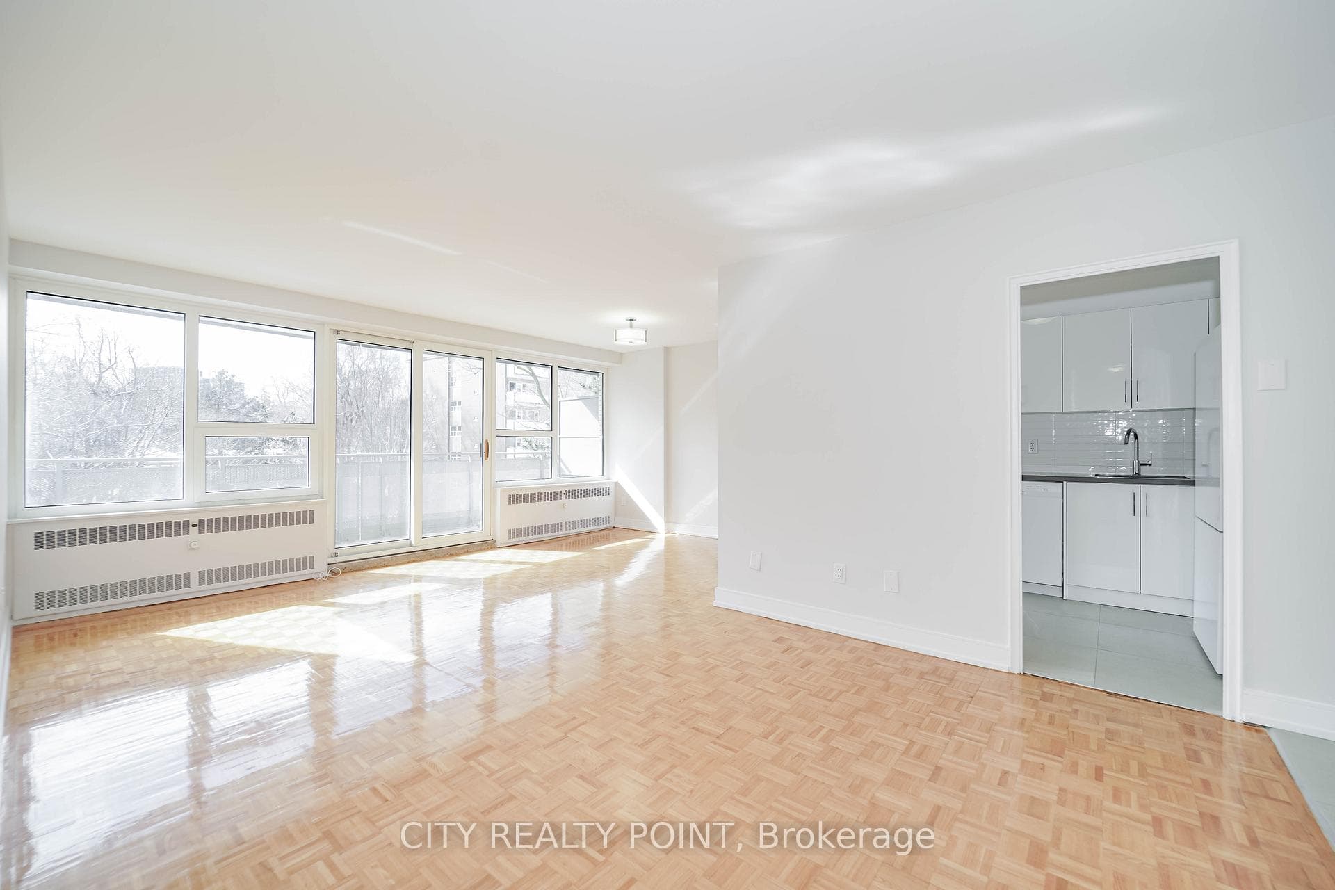 10 Shallmar Boulevard Unit 407, Lawrence Park / Bedford Park, ON M5N 1J4 - Photo 1