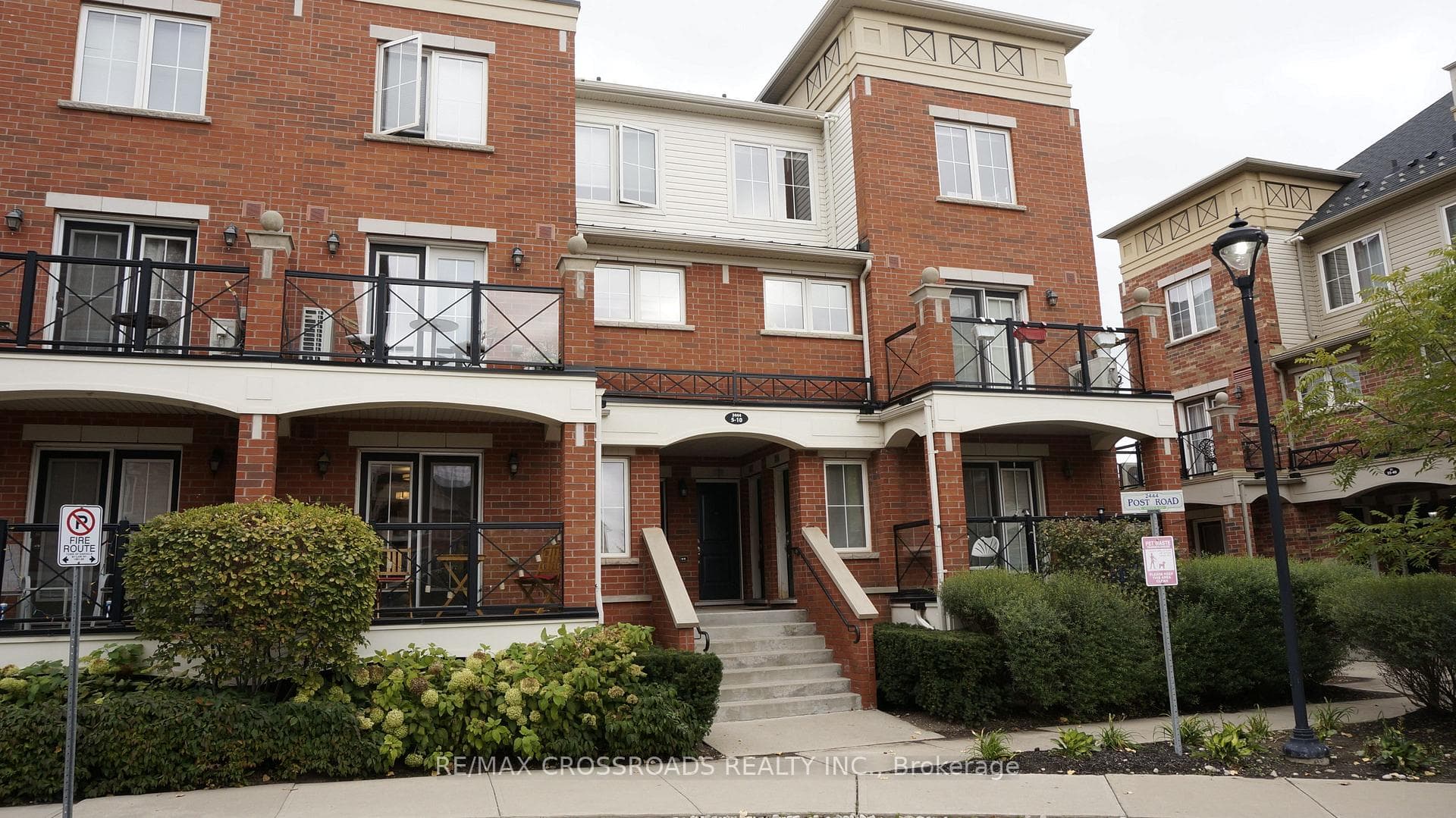 2444 Post Road Unit 6, Oakville, ON L6H 0J2 - Photo 1