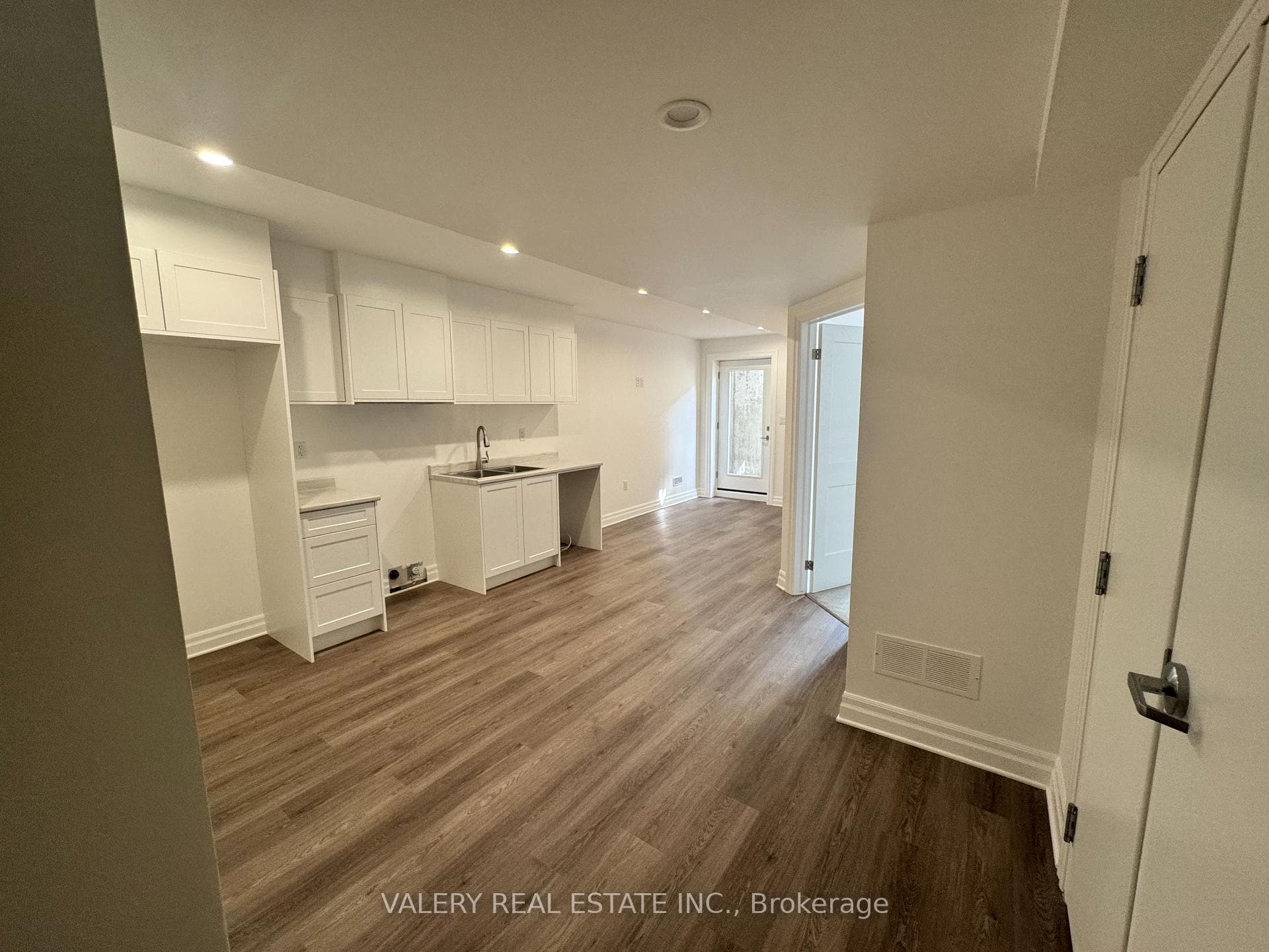 7489 Marvel Drive Unit 1 - Lower, Niagara Falls, ON L2H 3V7 - Photo 1