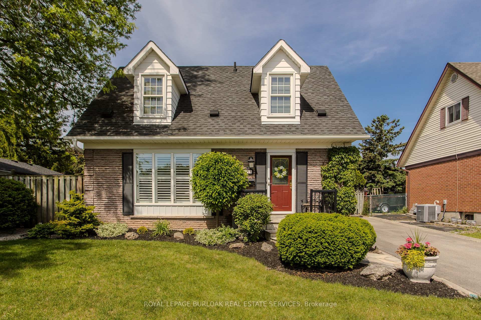 1319 Janina Boulevard, Burlington, ON L7P 1K5 - Photo 1
