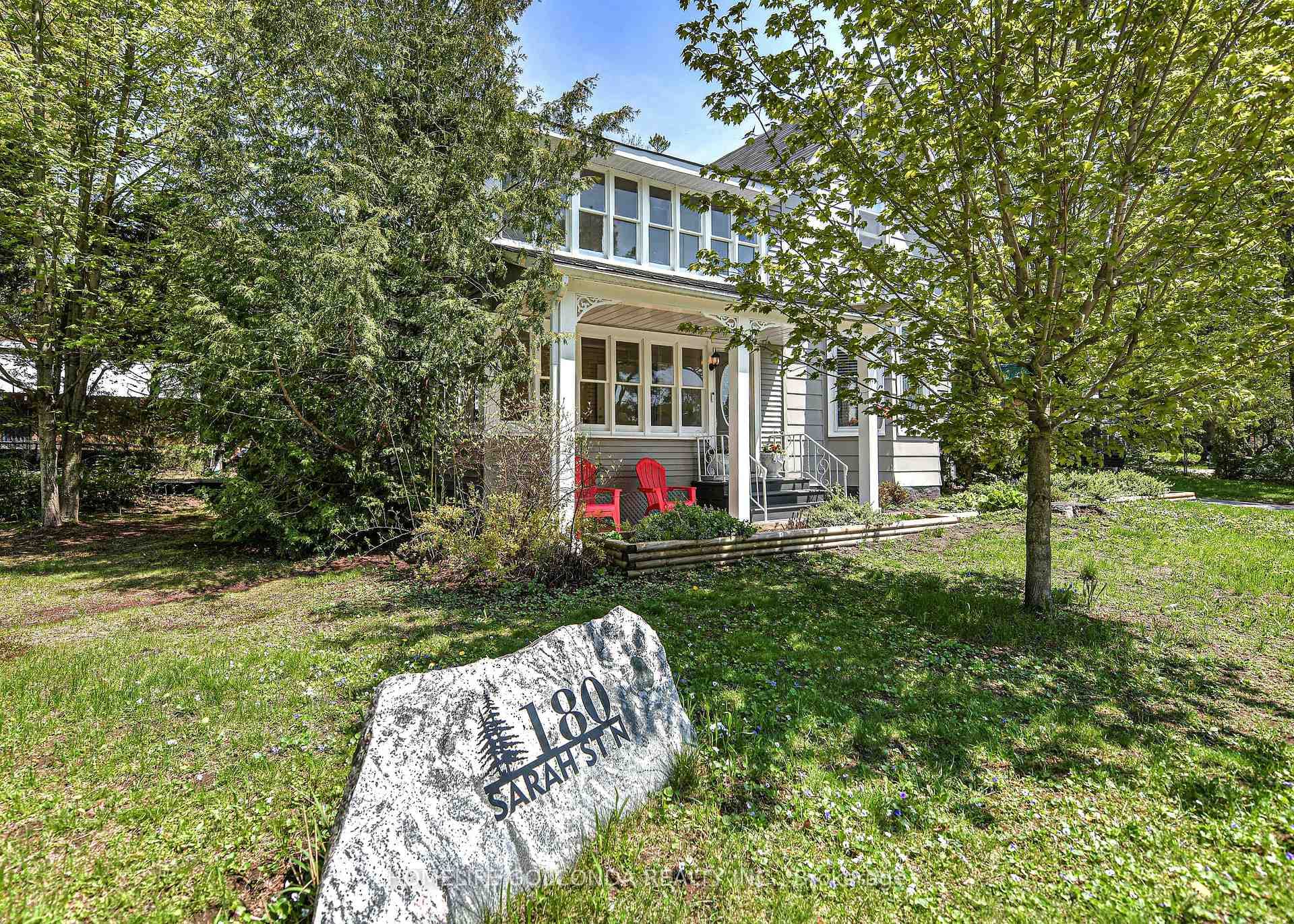 180 Sarah Street, Gravenhurst
