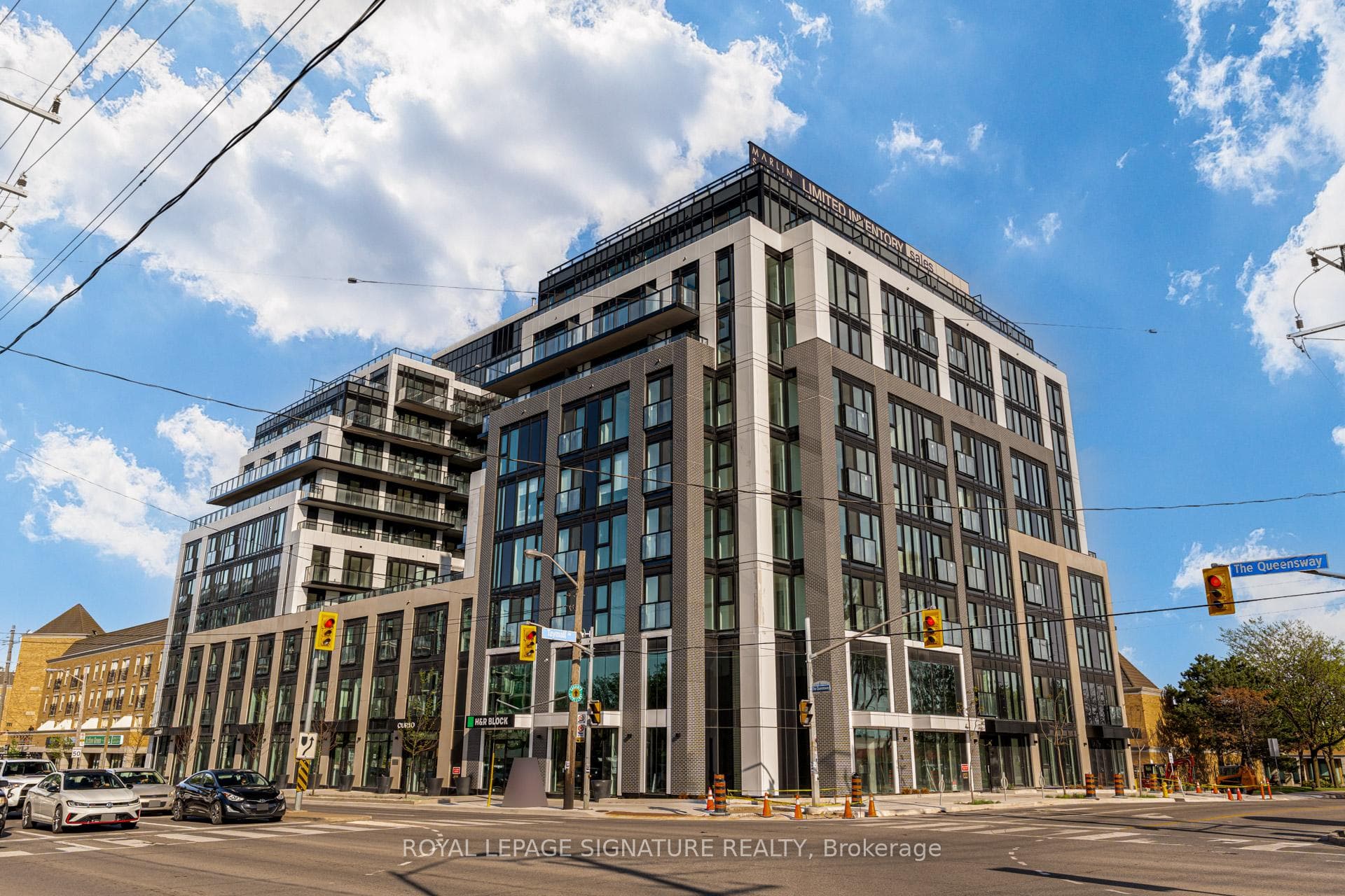 799 The Queensway N/A Unit 820, Corso Italia / Dufferin Grove