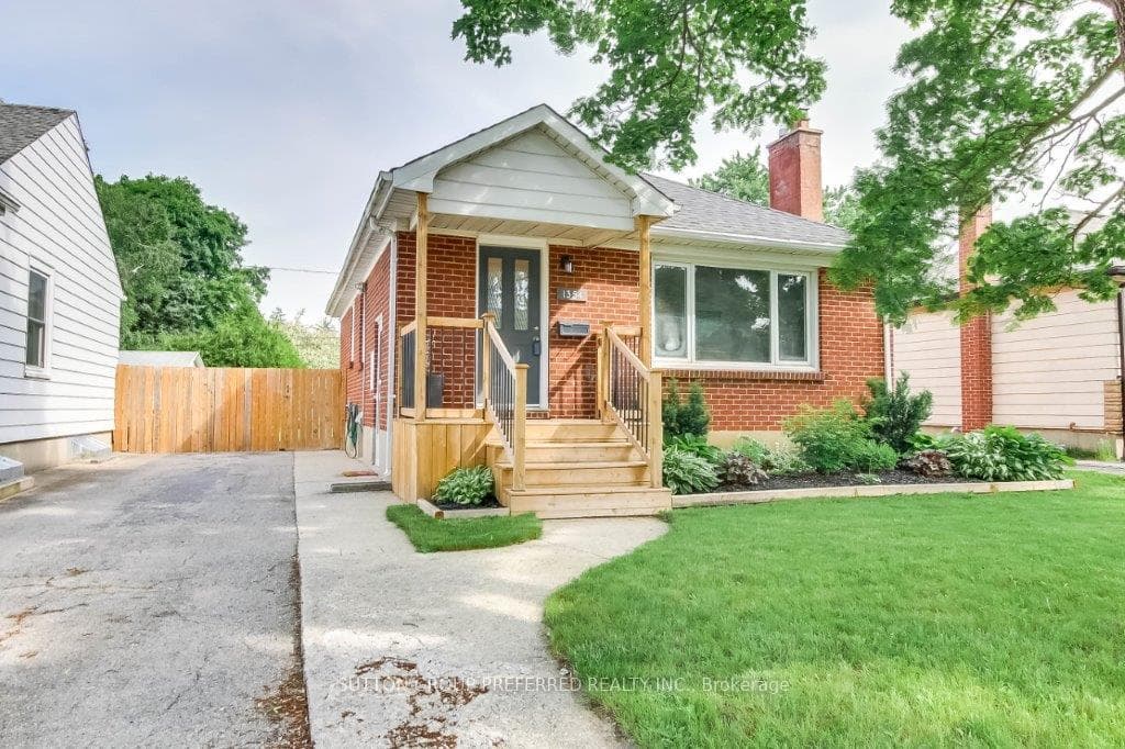 1354 Brydges Street, London East