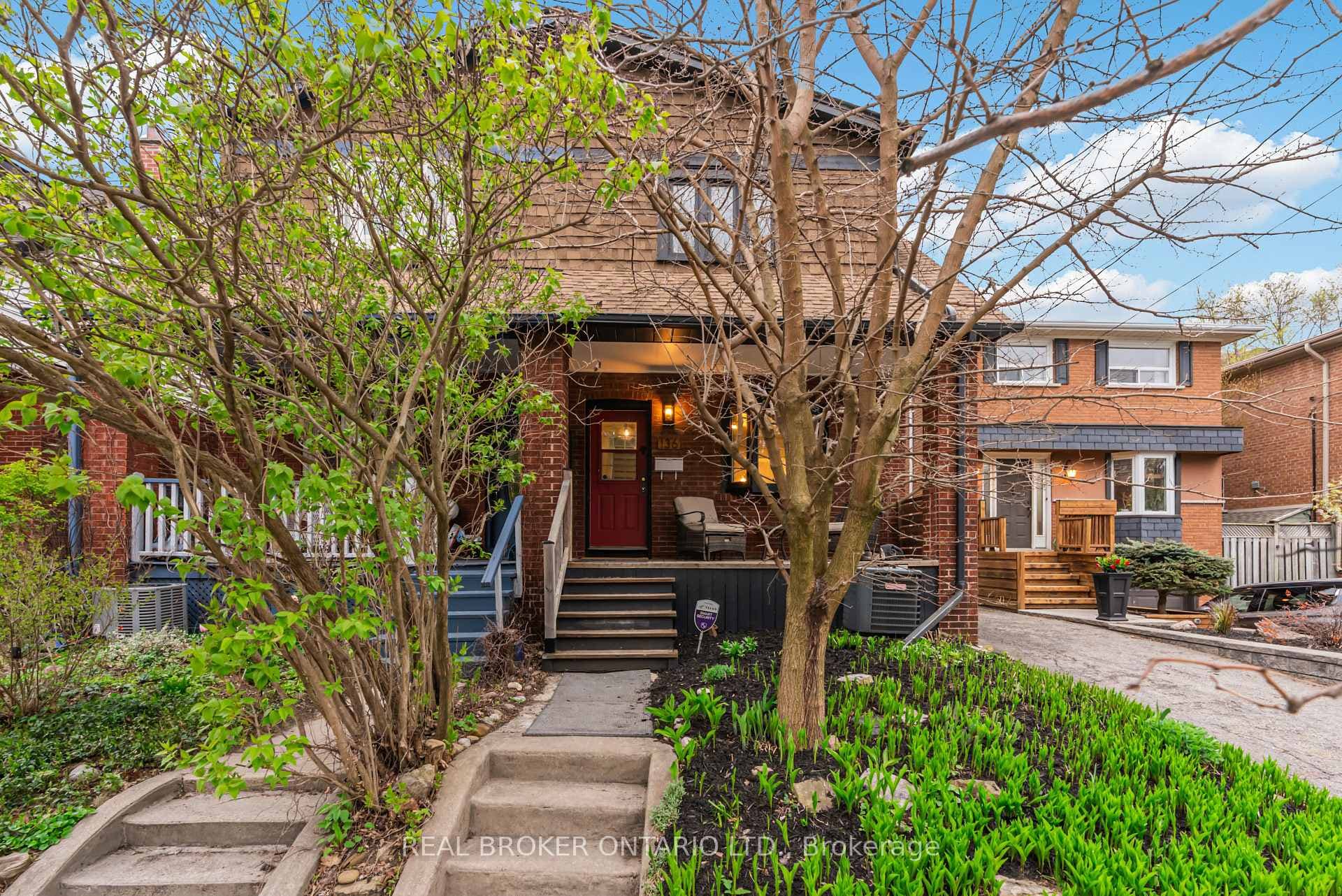 136 Blantyre Avenue, The Beaches / Upper Beaches, ON M1N 2R5 - Photo 1