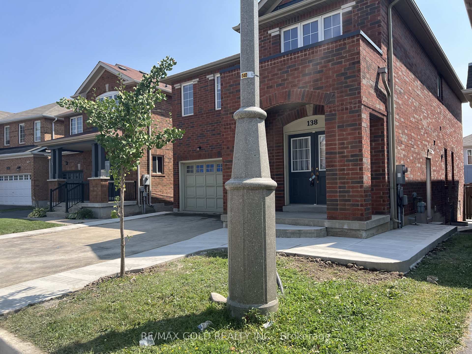 138 Degrassi Cove Circle Unit Basement, Brampton, ON L6X 0N8 - Photo 1