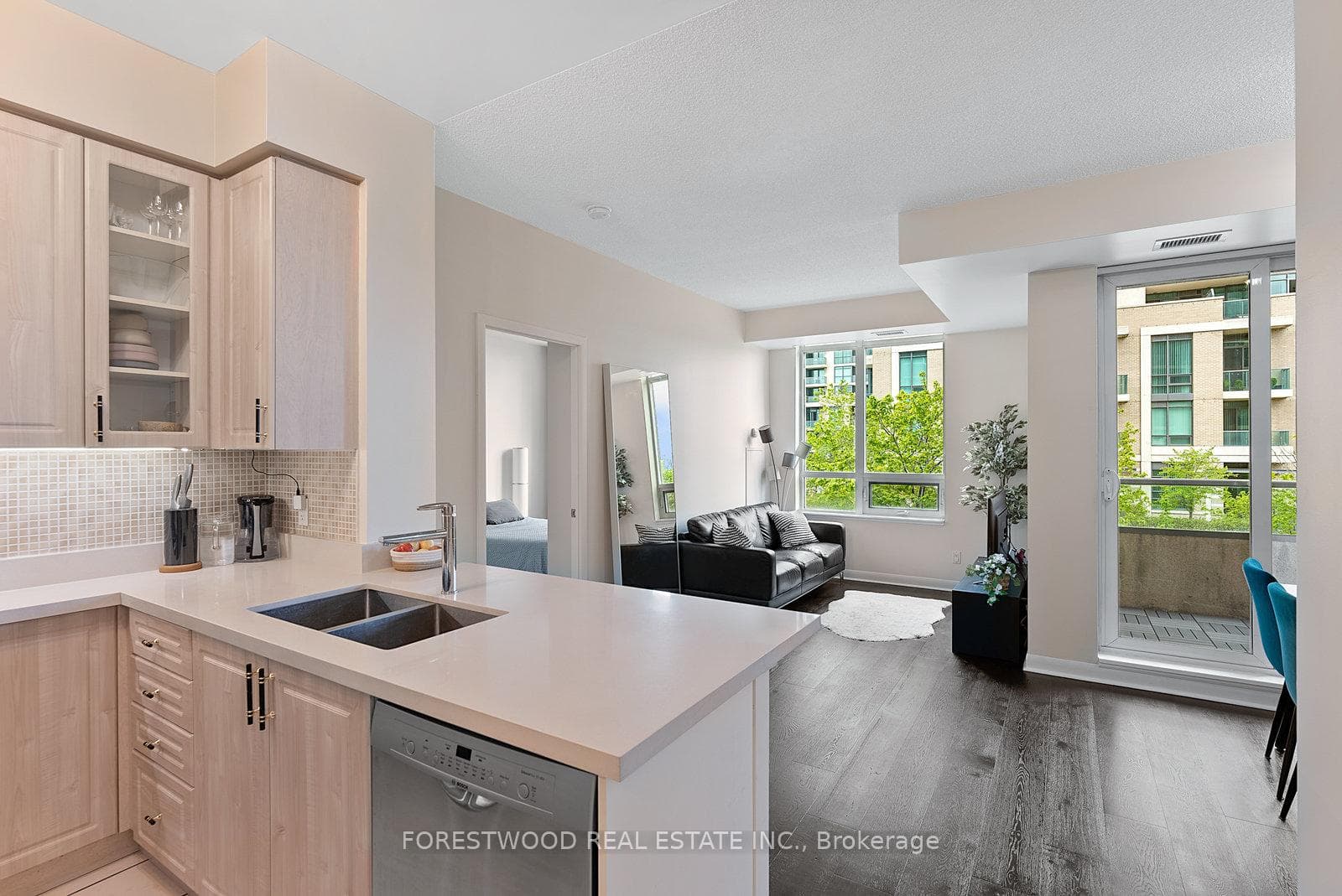 225 Sherway Gardens Road Unit 205, Toronto W08