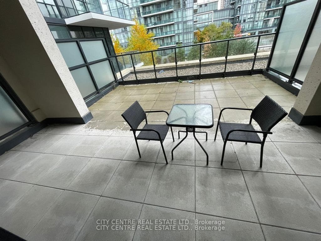 4085 Parkside Village Drive Unit 609, Mississauga, ON L5B 0K9 - Photo 1