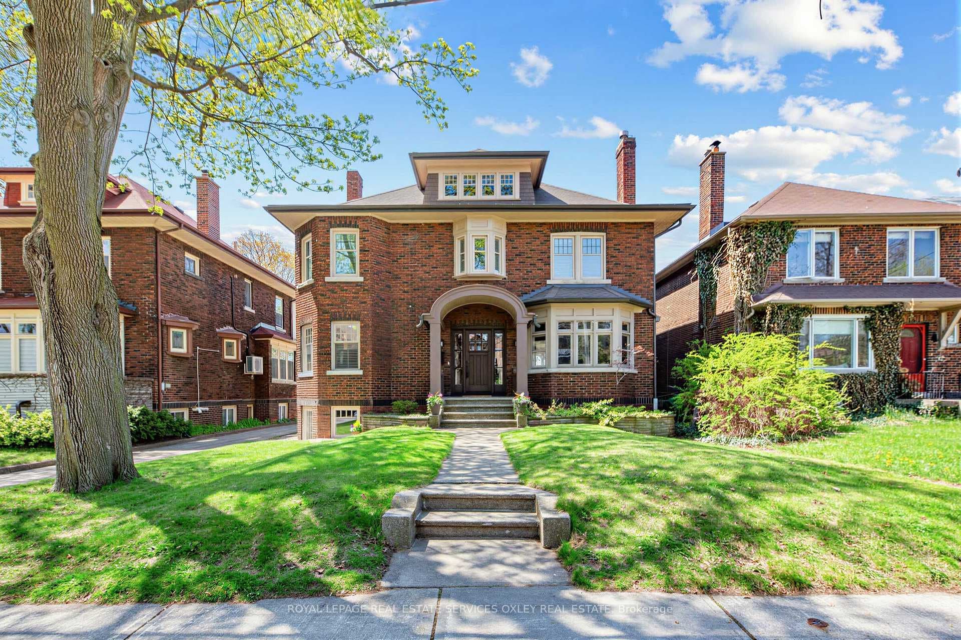 45 Thorncliffe Avenue, Toronto E03