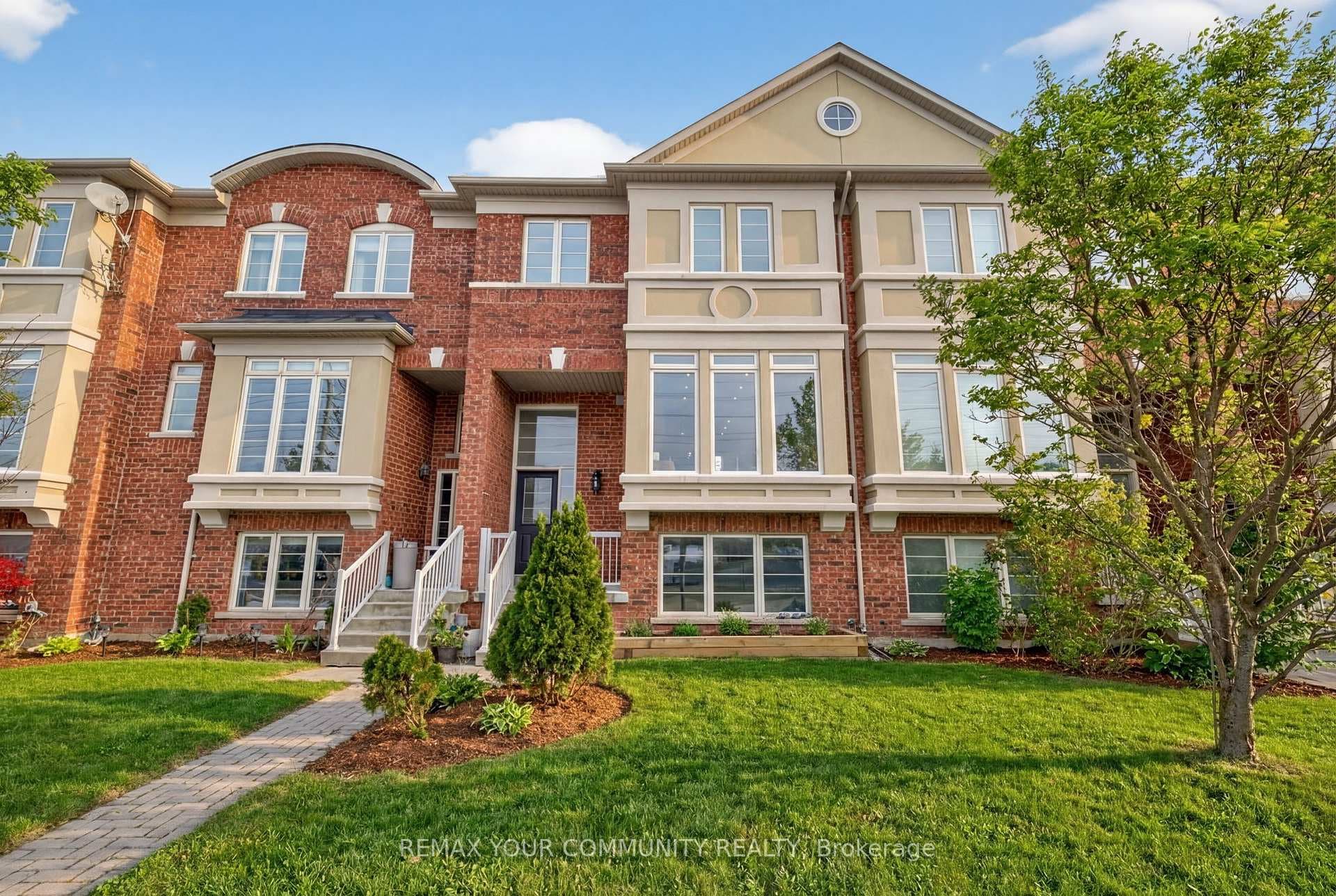 193 Zokol Drive, Aurora, ON L4G 0B8 - Photo 1