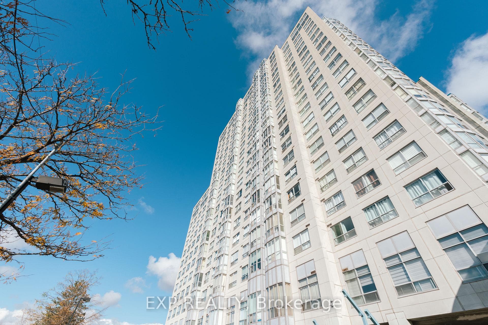 2550 Lawrence Avenue Unit 310, Dorset Park / Kennedy Park