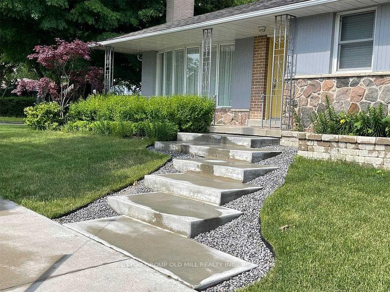 57 Neilson Drive, Toronto W08