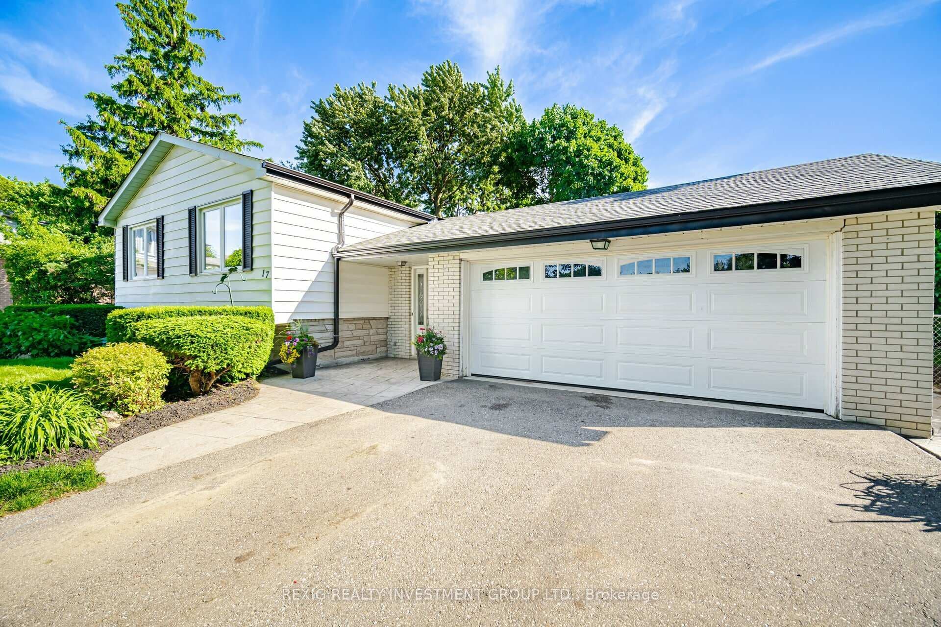 17 Cavendish Crescent, Brampton, ON L6T 1Z3 - Photo 1