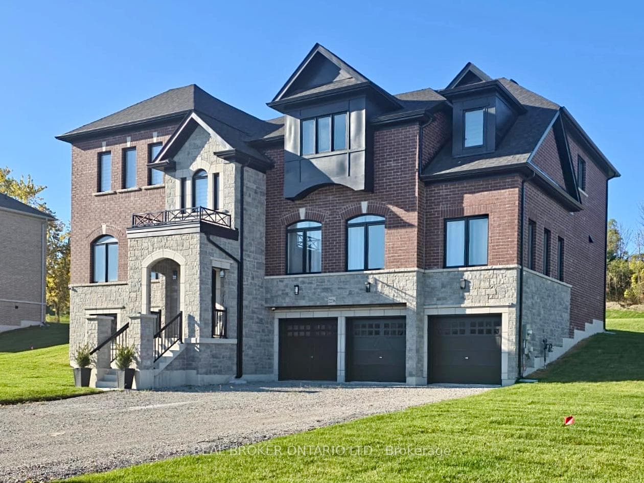 2236 Pemberton Way, Innisfil, ON L0L 1K0 - Photo 1
