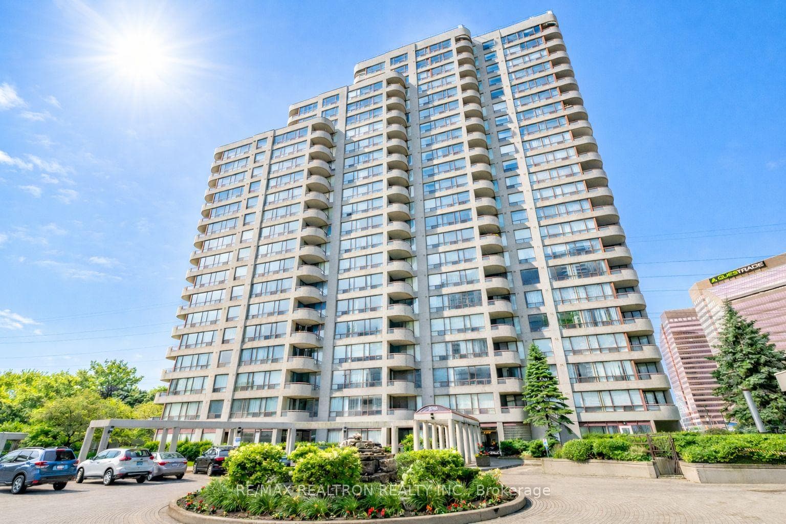 5765 Yonge Street Unit 410, Willowdale / Newtonbrook, ON M2M 4H9 - Photo 1