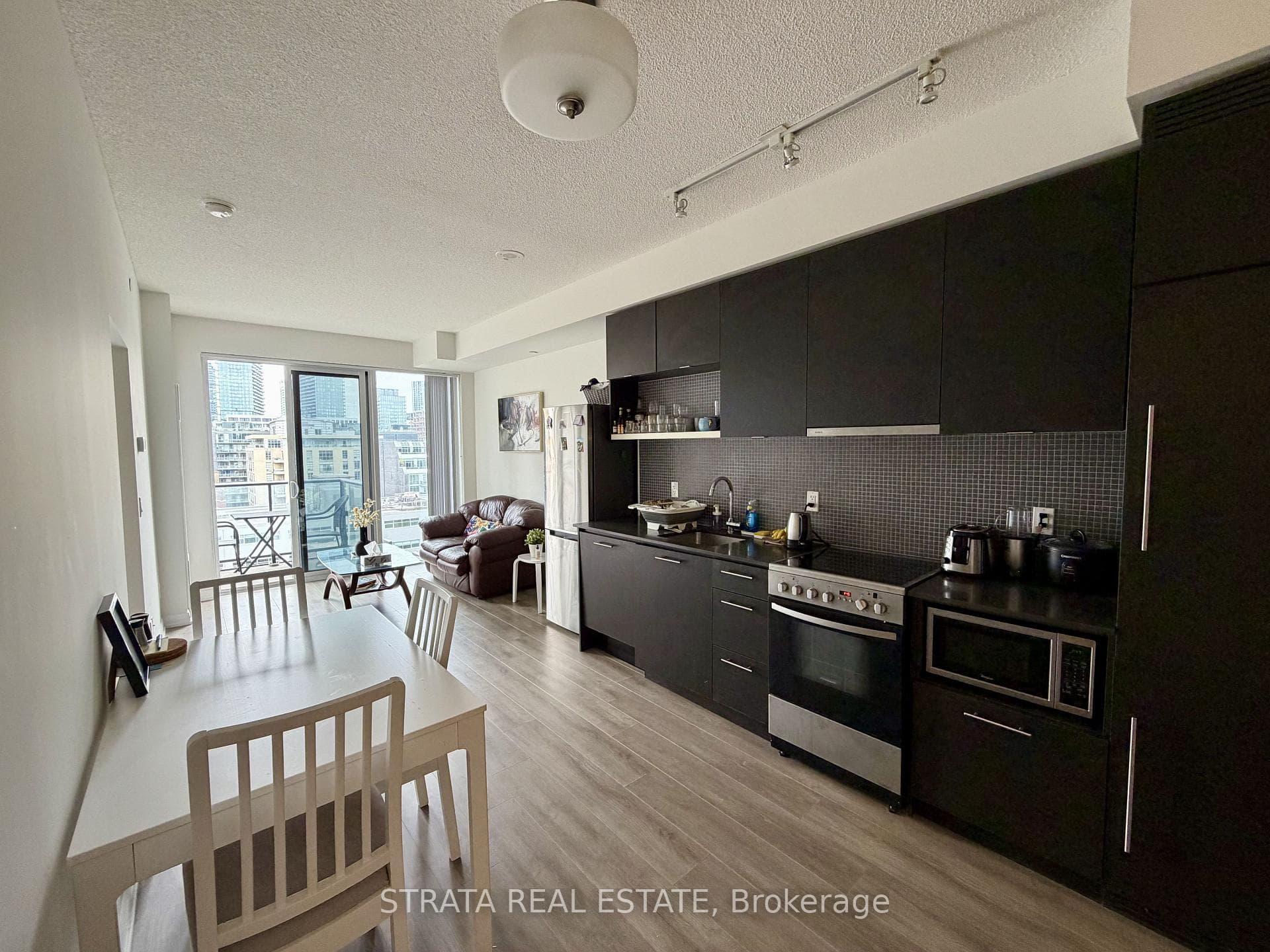 435 Richmond Street Unit 1006, Toronto C01