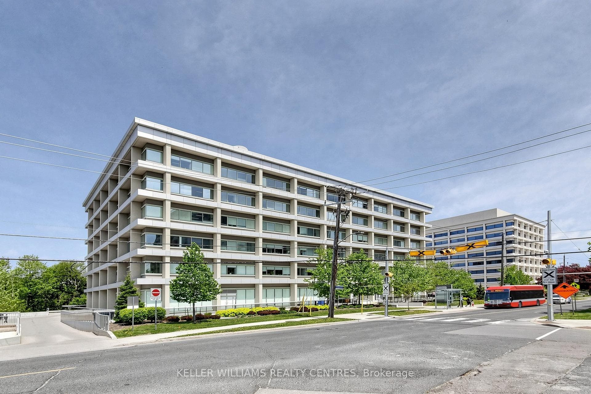 220 Duncan Mill Road Unit A1, Bridle Path / York Mills / Hoggs Hollow, ON M3B 3J5 - Photo 1