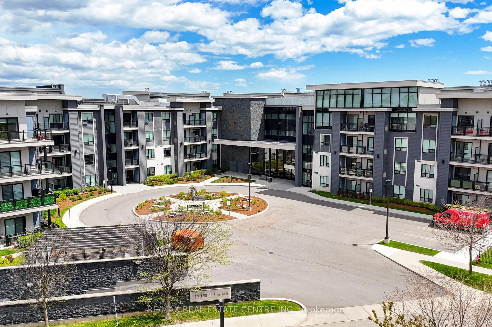 3170 Erin Mills Parkway Unit 103, Mississauga, ON L5L 0B6 - Photo 1