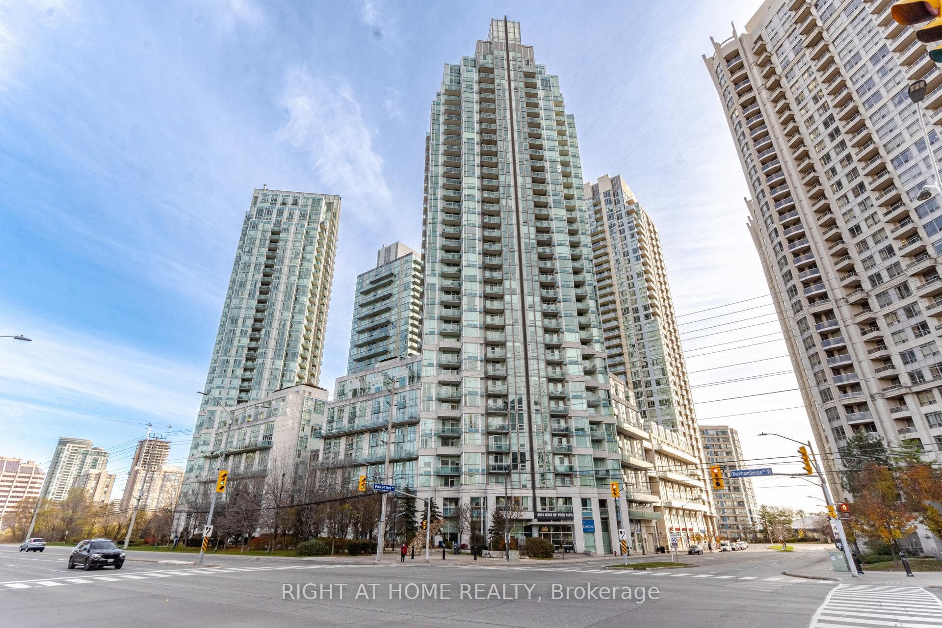 3939 Duke Of York Boulevard Unit 1909, Mississauga, ON L5B 4N2 - Photo 1