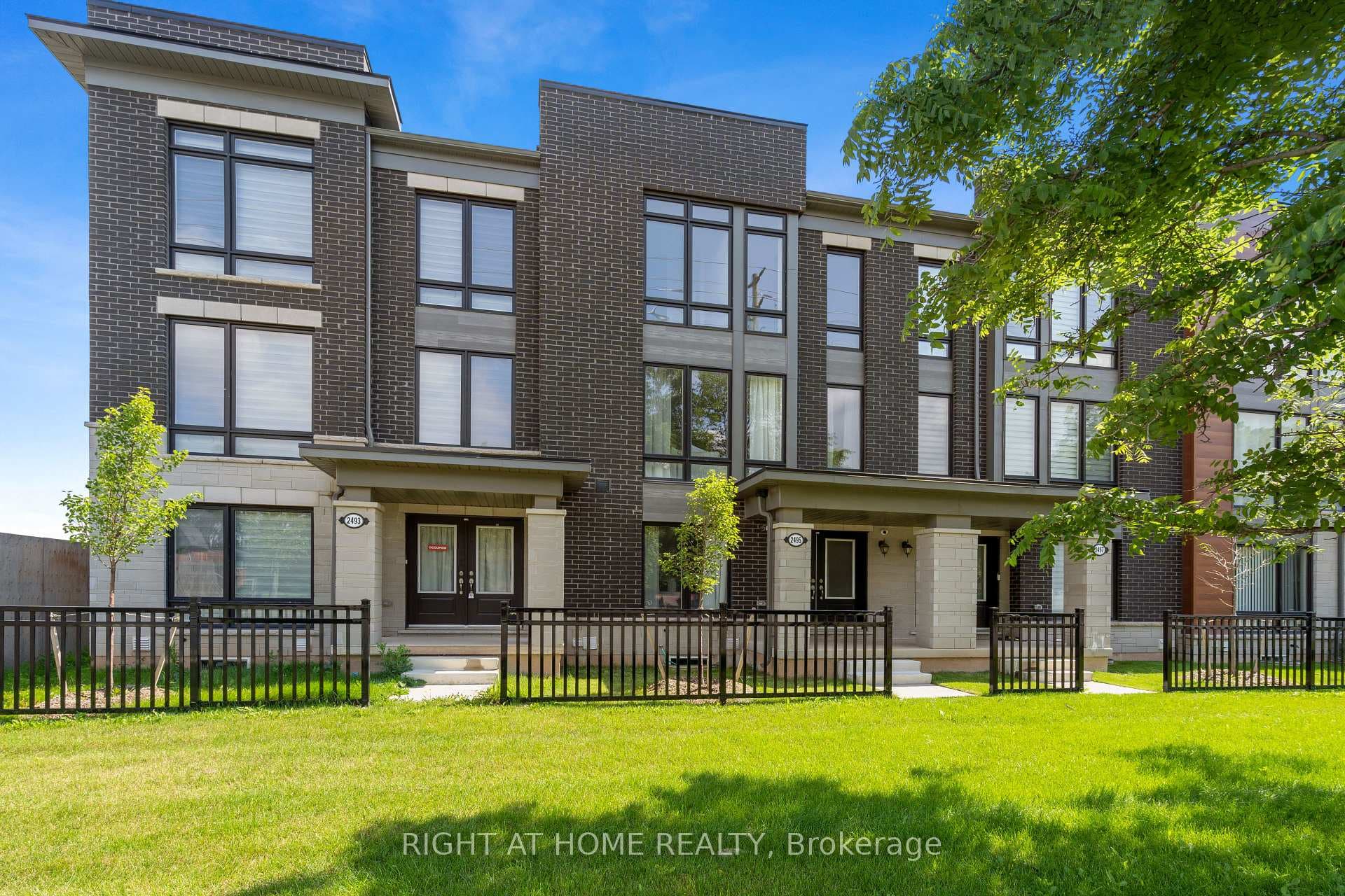 2495 Littlefield Crescent, Oakville, ON L6M 5L9 - Photo 1