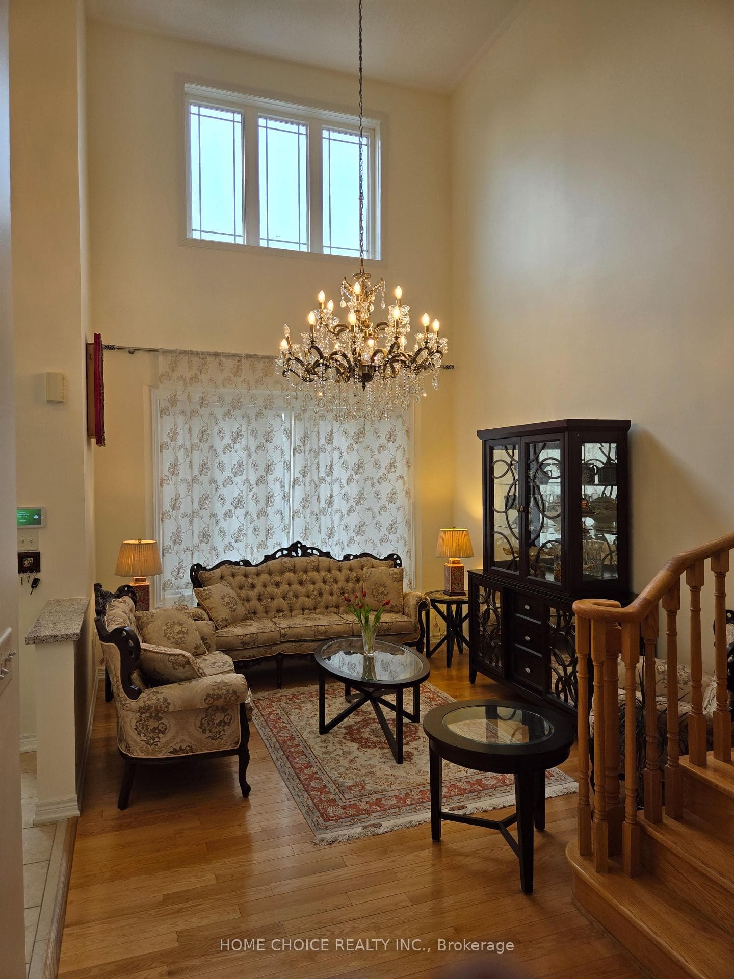 82 Cozens Drive, Richmond Hill