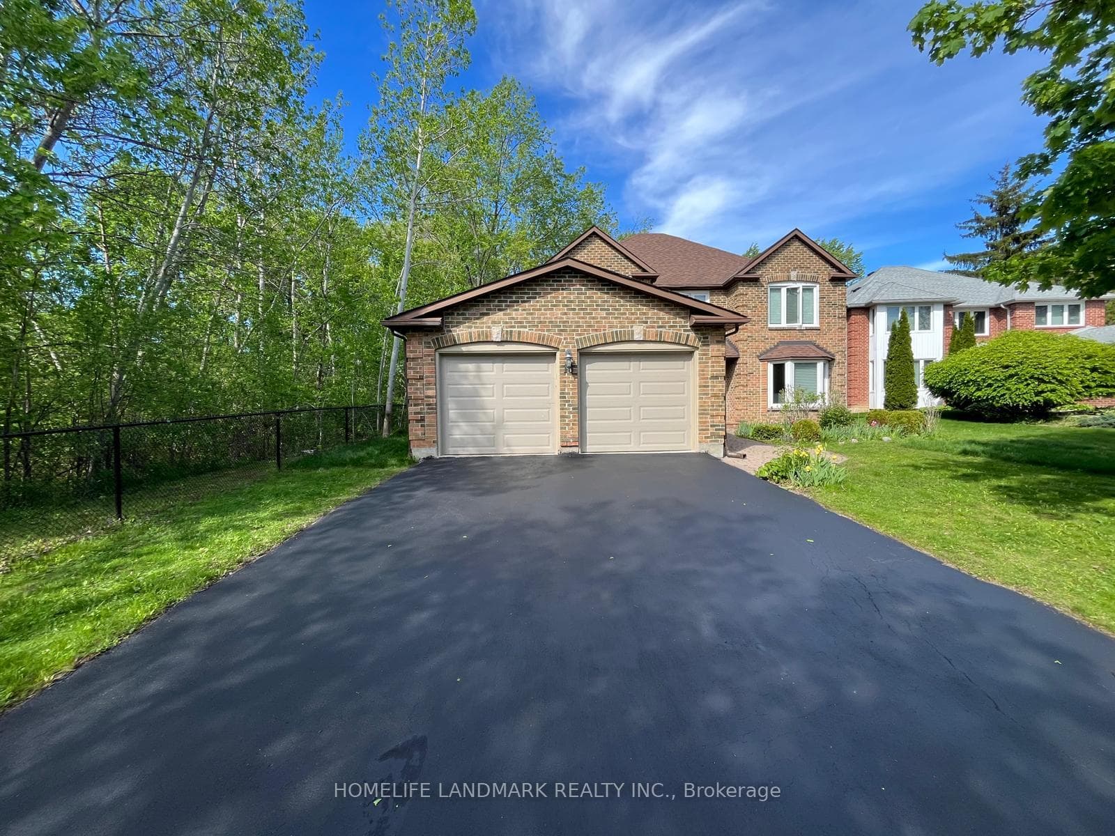 16 Willis Drive, Aurora, ON L4G 5N8 - Photo 1