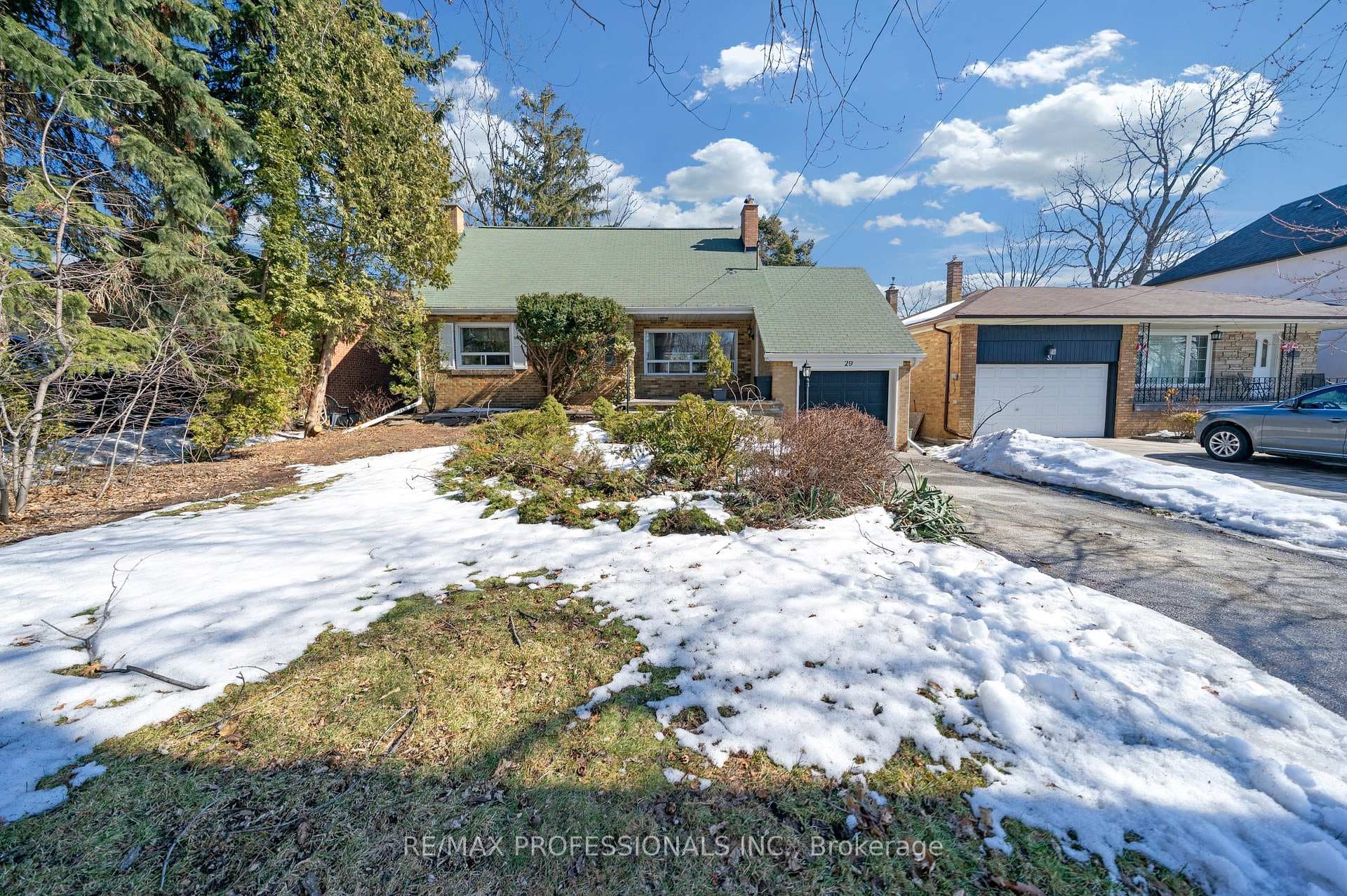 29 Tremont Road, Etobicoke (Islington / Rexdale), ON M9B 3X3 - Photo 1
