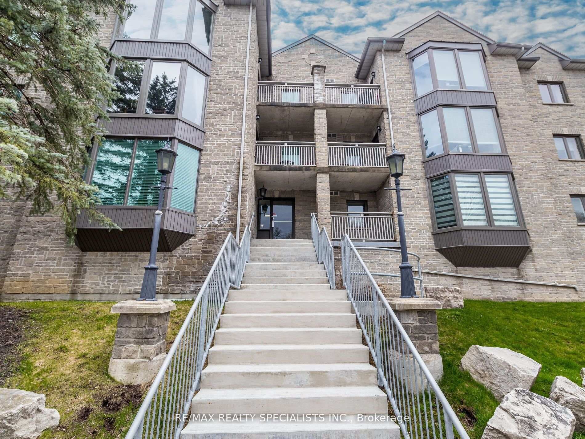 21 George Street Unit 306, Aurora, ON L4G 2S1 - Photo 1