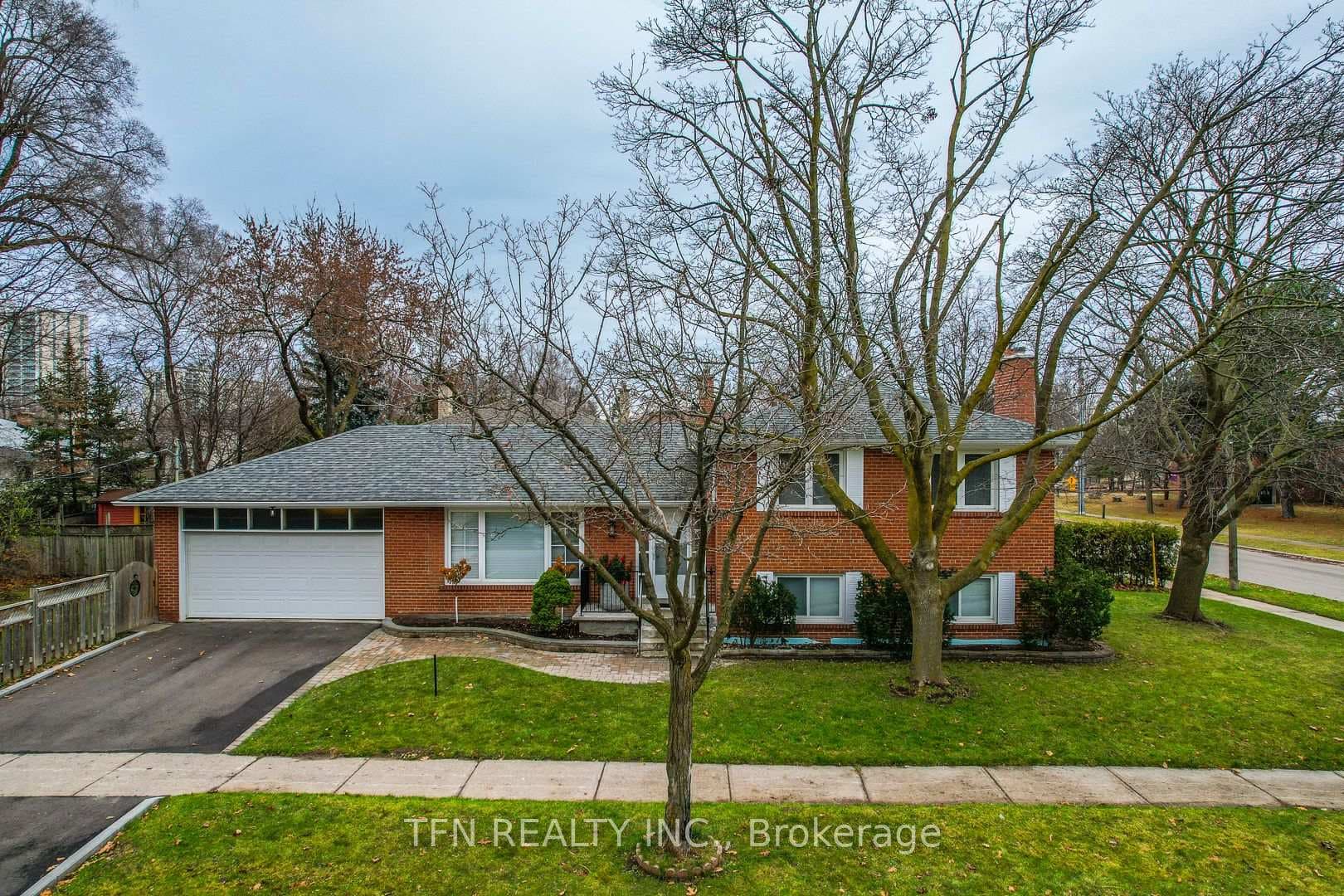 25 Karen Road Unit Upper, Don Mills / Parkwoods / Victoria Village, ON M3A 3L5 - Photo 1