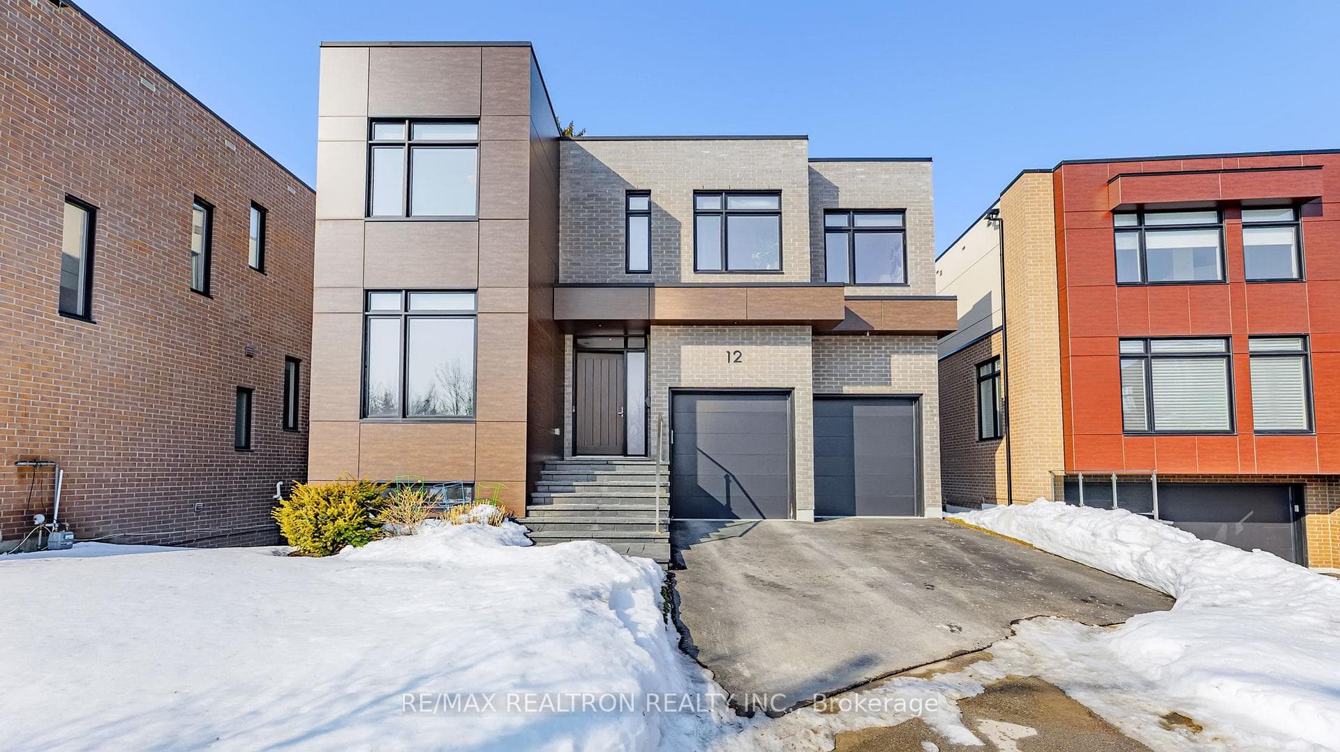 12 Elaine Lennox Court, Scarborough (Morningside / West Hill), ON M1B 0C1 - Photo 1
