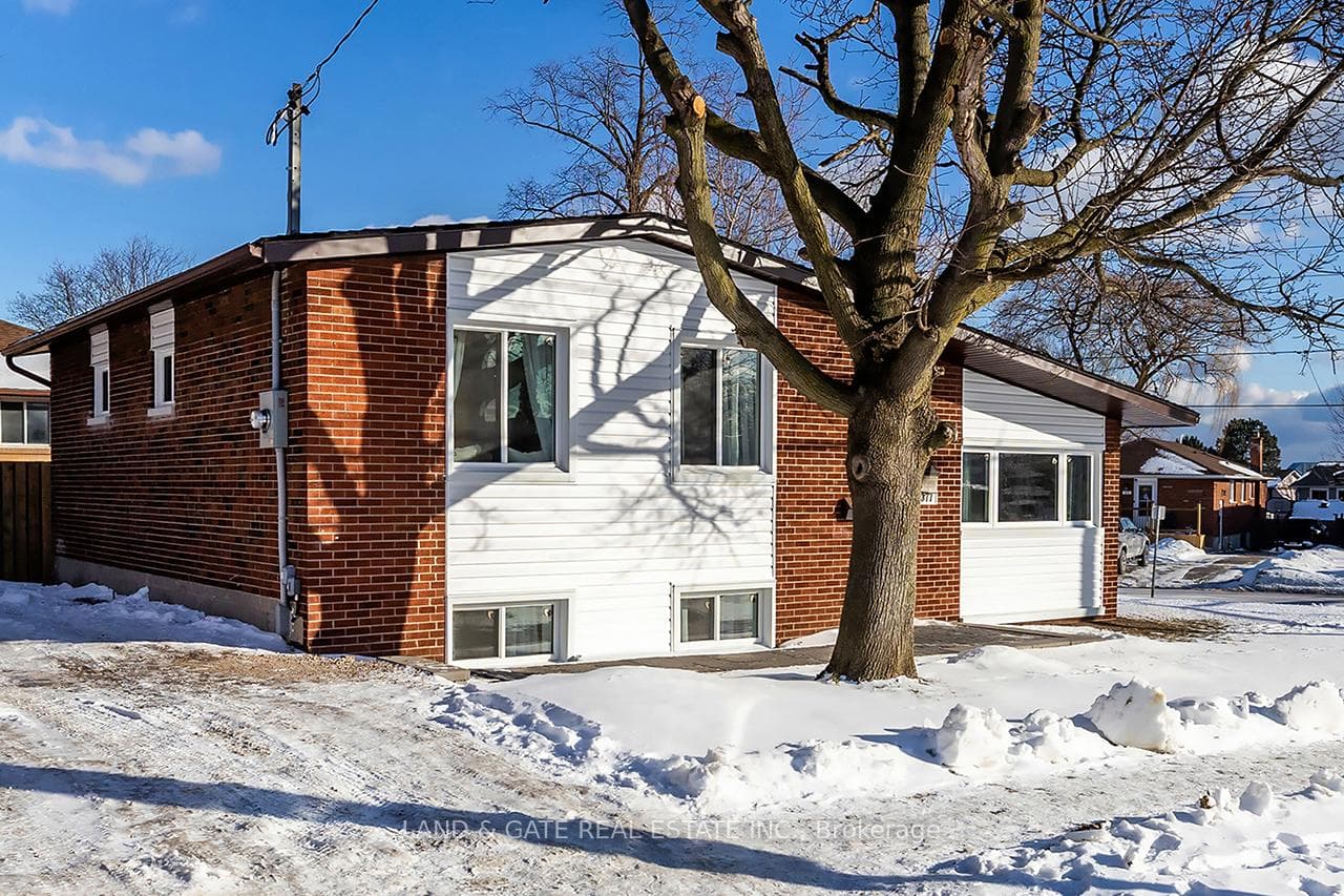 1377 Cedar Street, Oshawa, ON L1J 3S4 - Photo 1