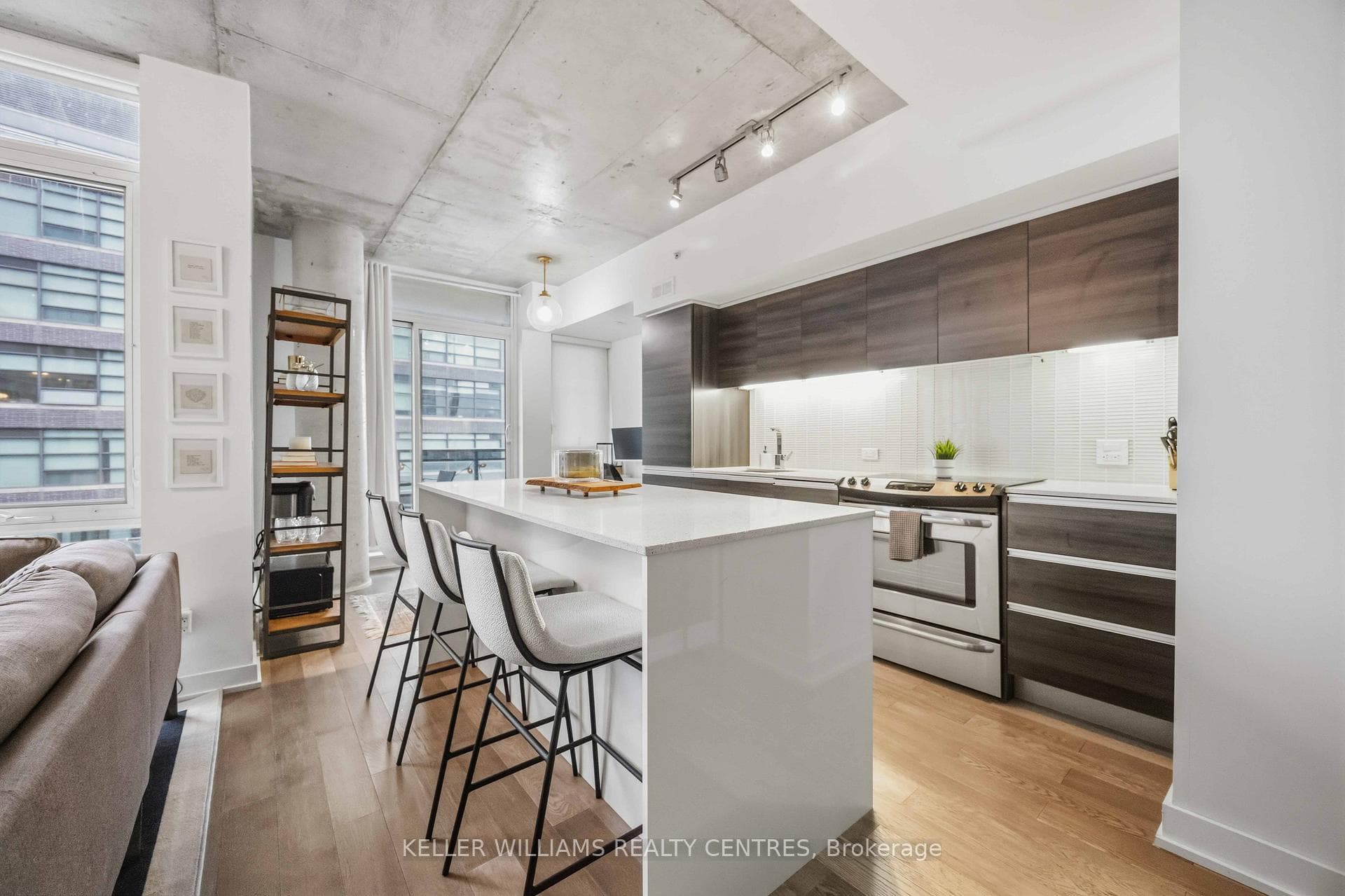 1190 Dundas Street Unit 615, Riverdale / Leslieville, ON M4M 0C5 - Photo 1
