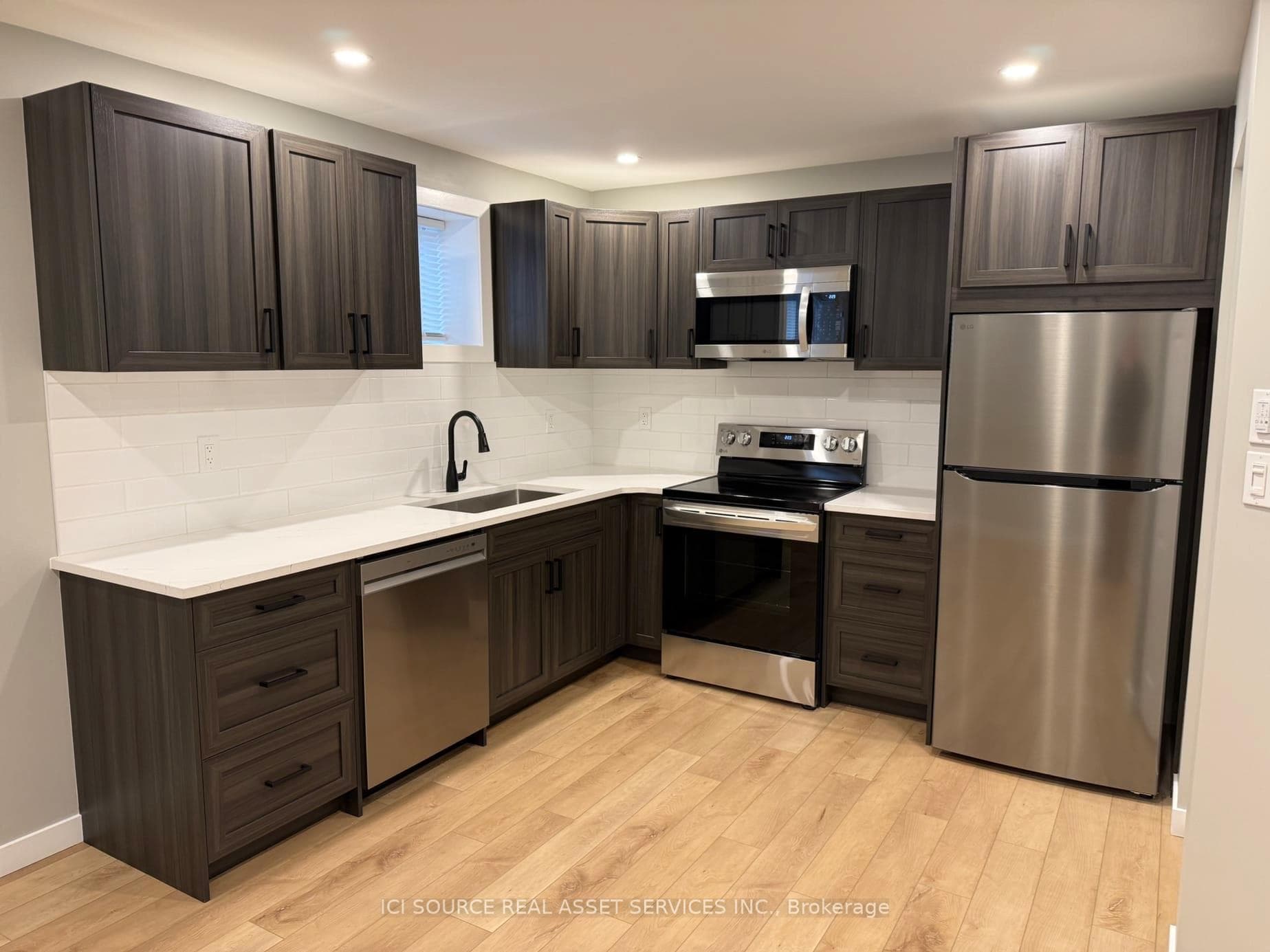 2335 Mercer Street Unit 2, Windsor, ON N8X 3R4 - Photo 1