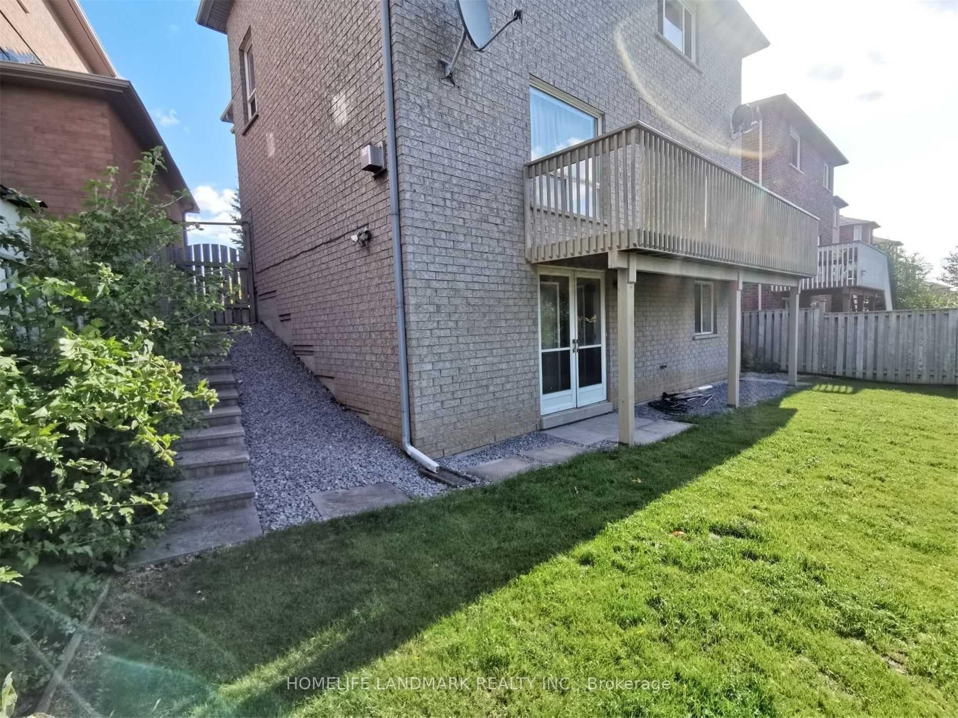 26 Ashglen Court, Scarborough Village / Eglinton East, ON M1T 3X3 - Photo 1