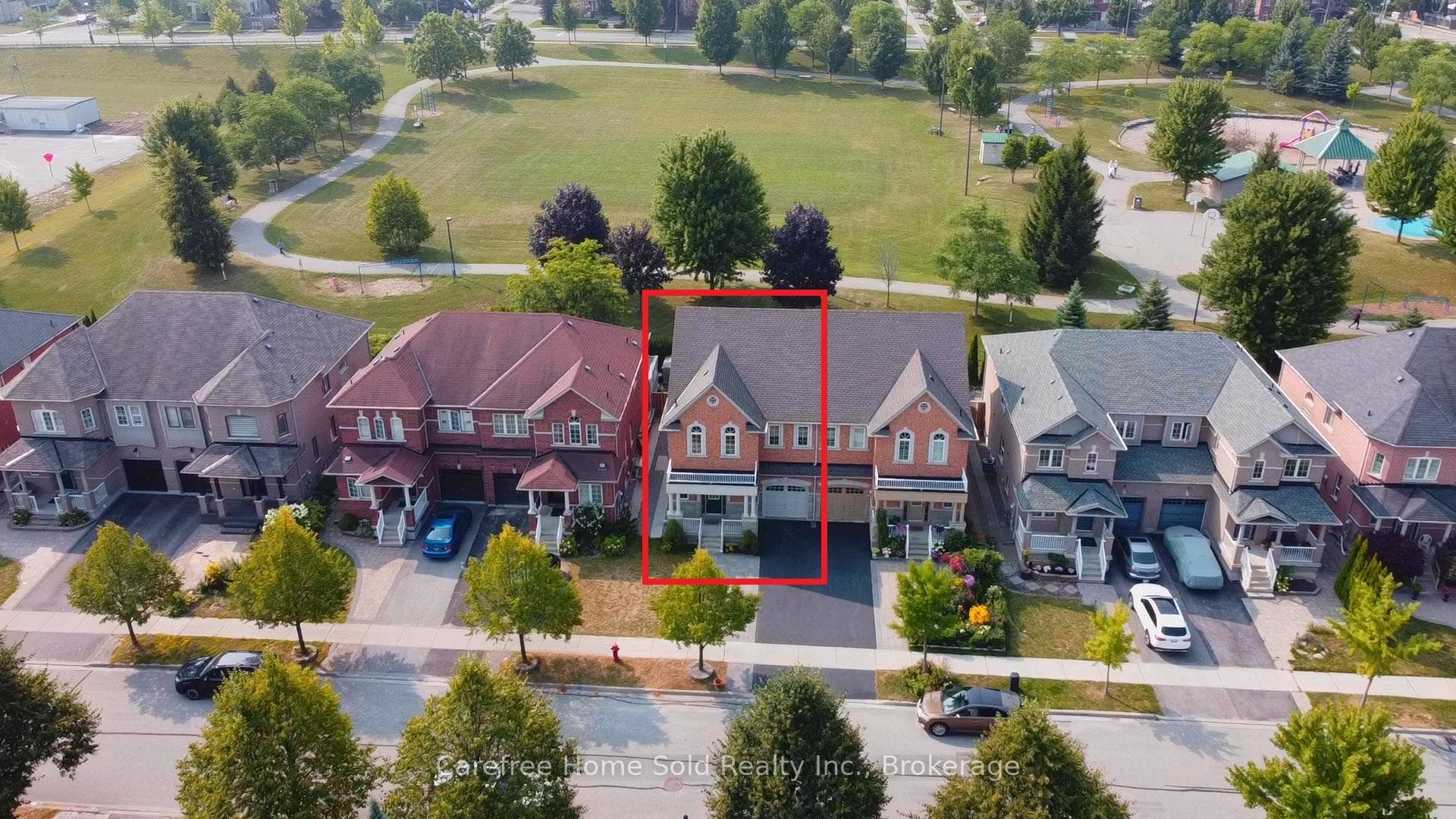 35 Wallwark Street, Aurora, ON L4G 0J2 - Photo 1