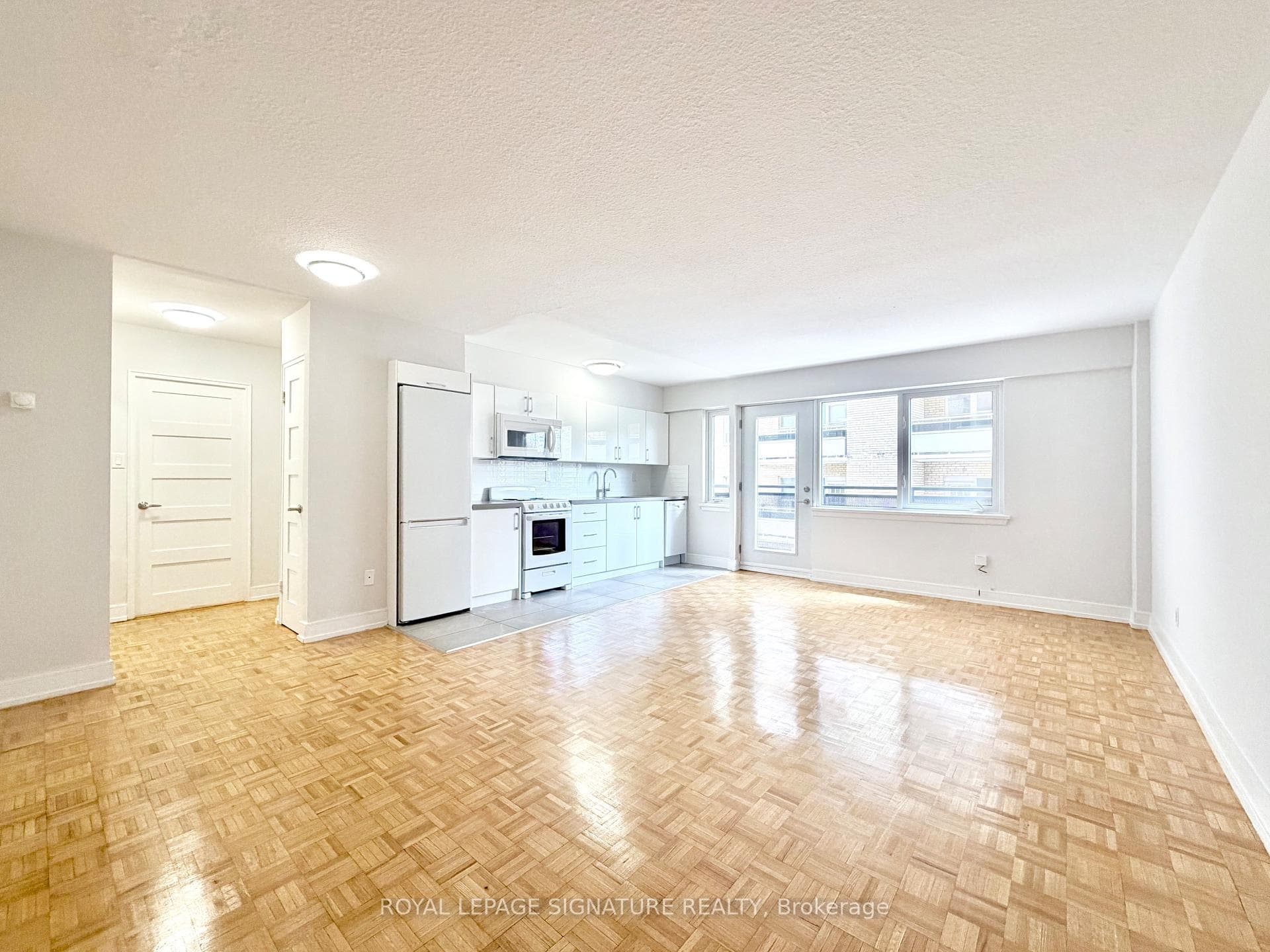 95 Lawton Boulevard Unit 307, Annex / Yorkville / Summerhill, ON M4V 1Z8 - Photo 1