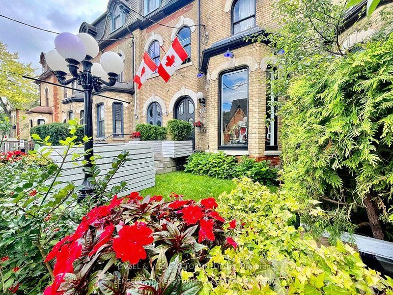 173 Carlton Street Unit Lower 1, Regent Park / Cabbagetown / St. James Town, ON M5A 2K3 - Photo 1